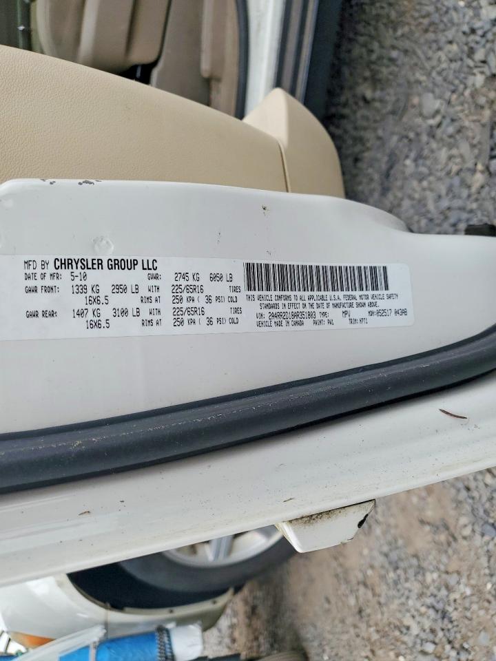 2010 Chrysler Town & Country Lx White vin: 2A4RR2D18AR351803