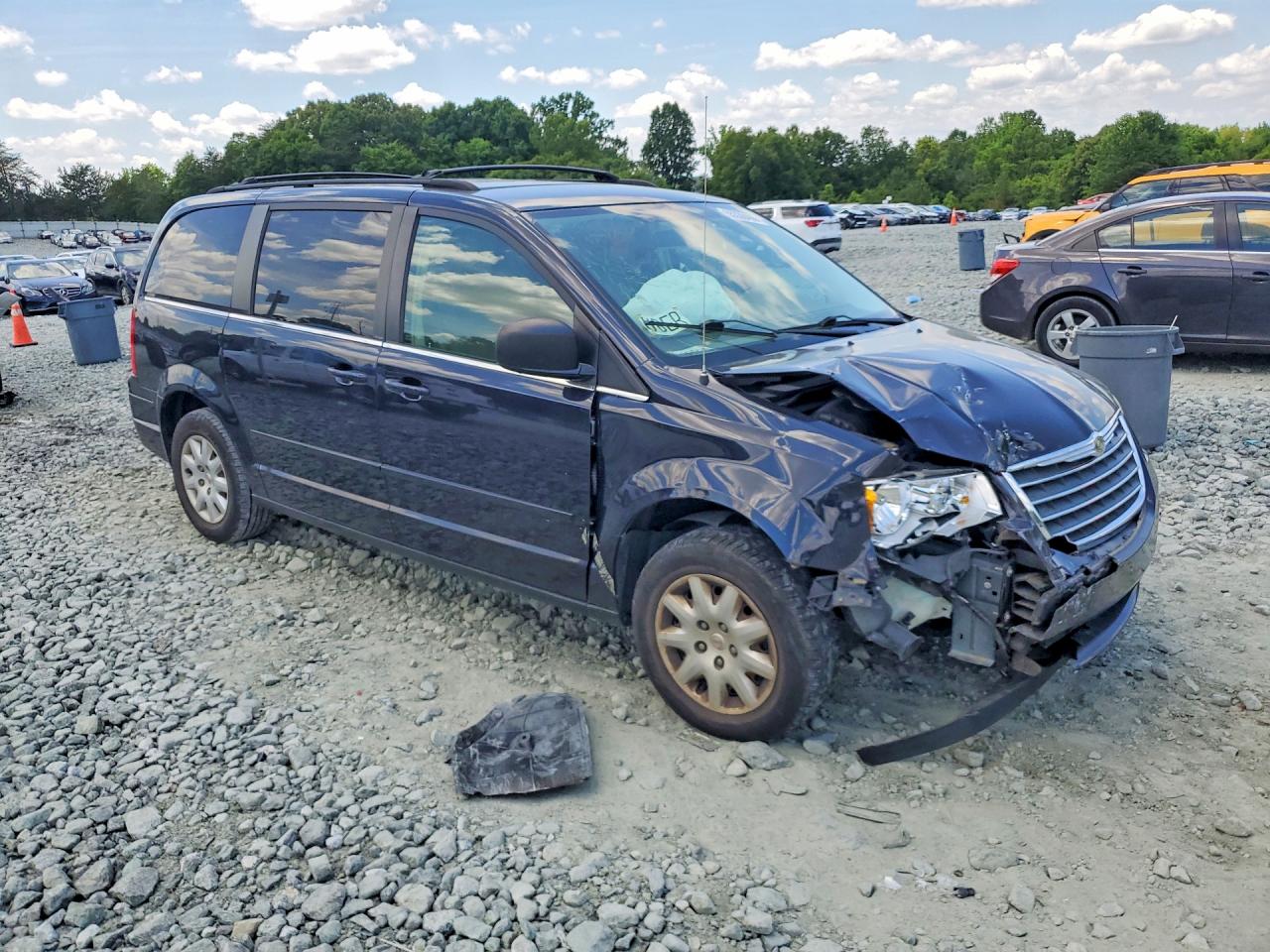 2010 Chrysler Town & Country Lx Синий vin: 2A4RR4DE1AR173876