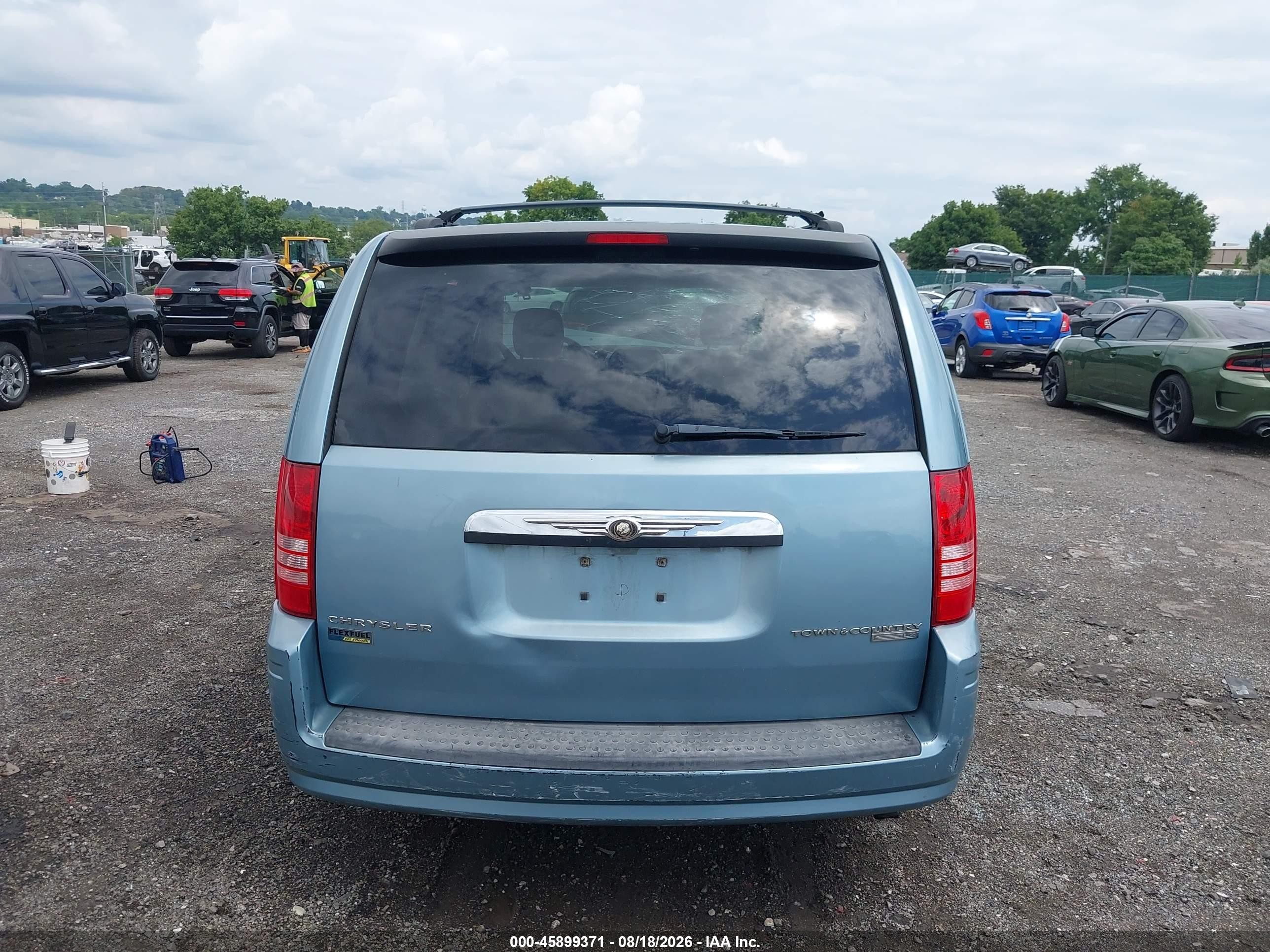 2010 Chrysler Town & Country Lx Light Blue vin: 2A4RR4DE4AR161754