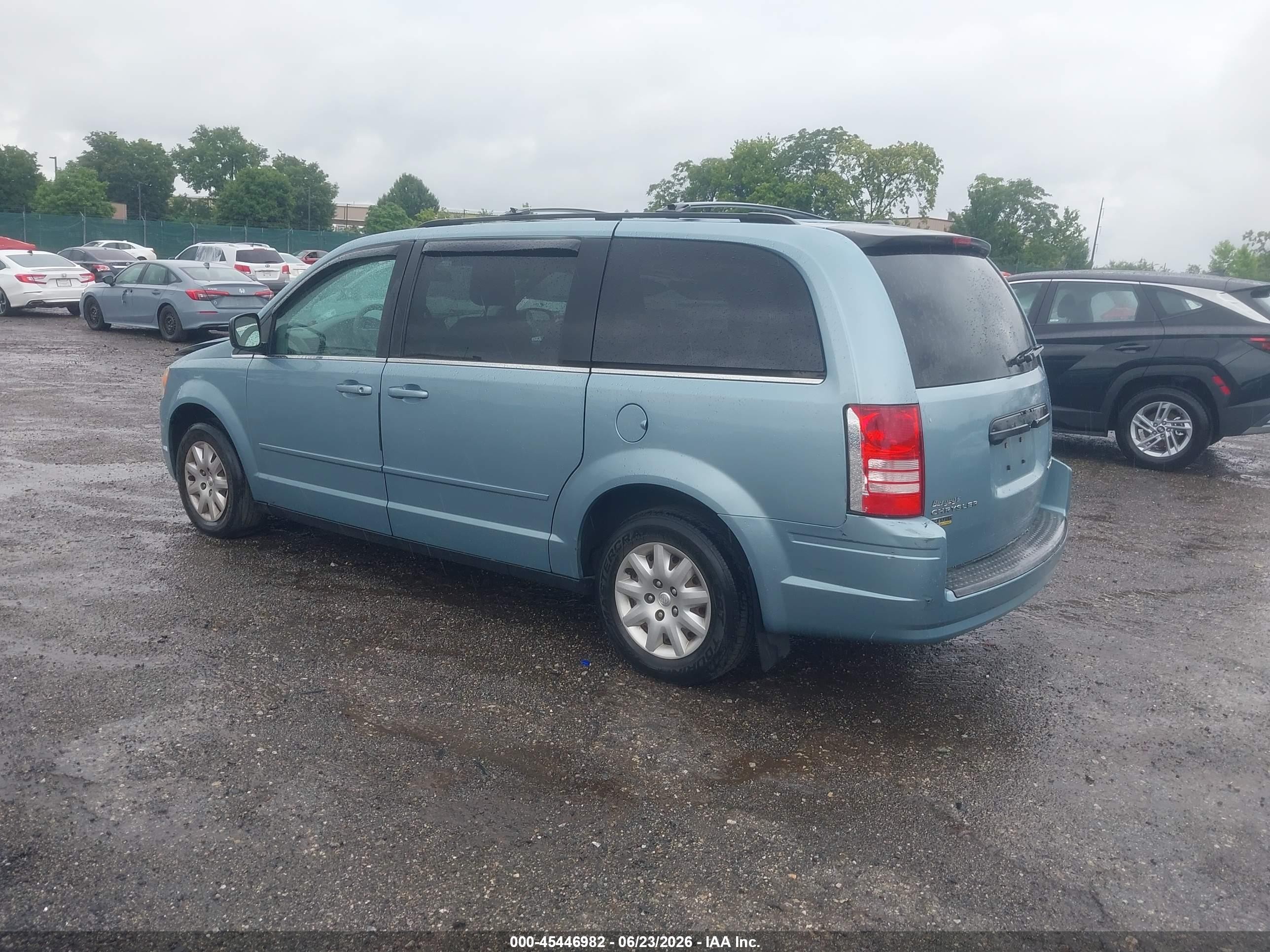 2010 Chrysler Town & Country Lx Light Blue vin: 2A4RR4DE5AR315047