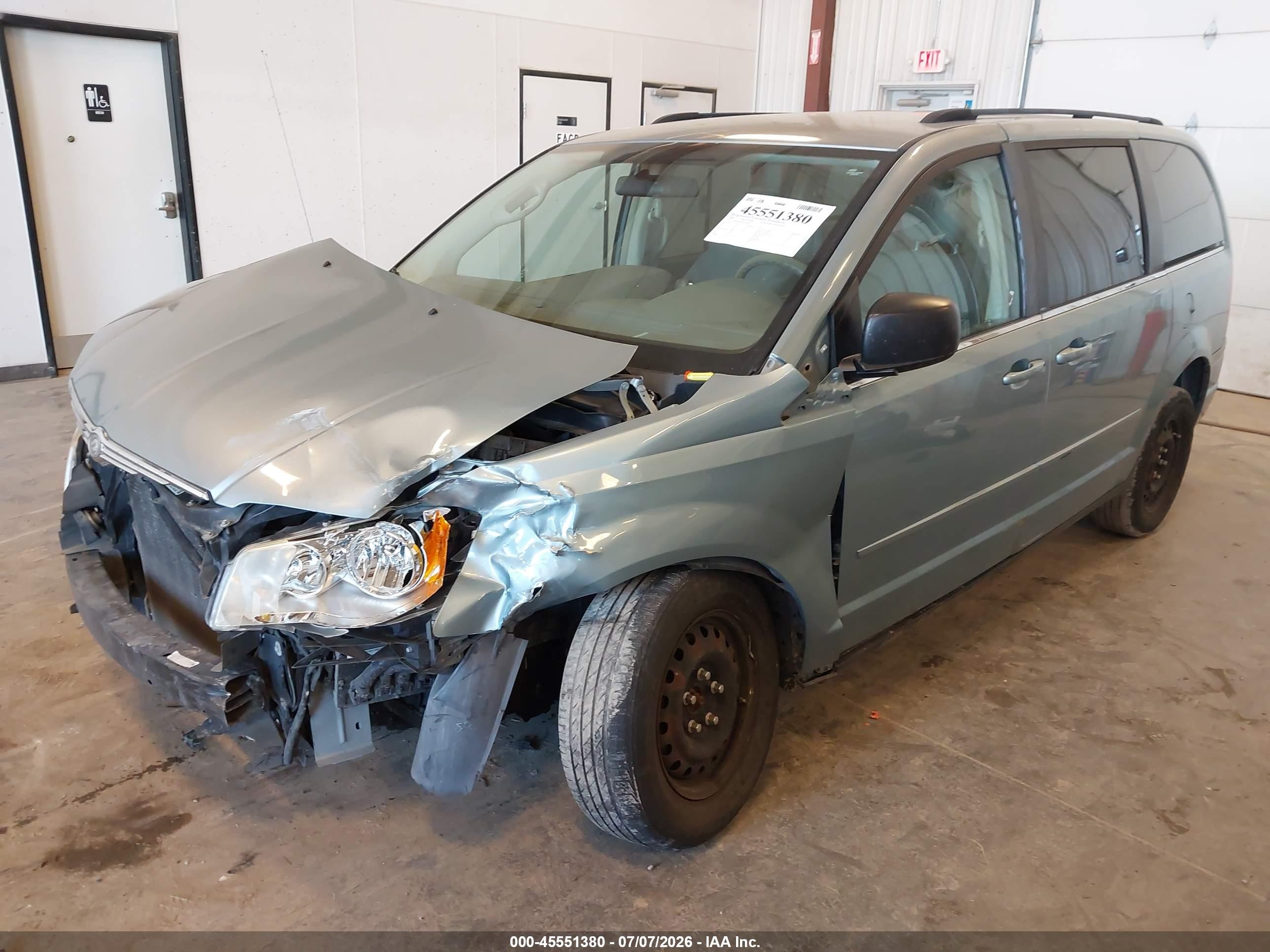 2010 Chrysler Town & Country Lx Light Blue vin: 2A4RR4DE6AR192469