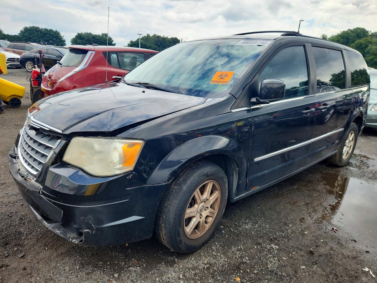2010 Chrysler Town & Country Touring Black vin: 2A4RR5D10AR198674