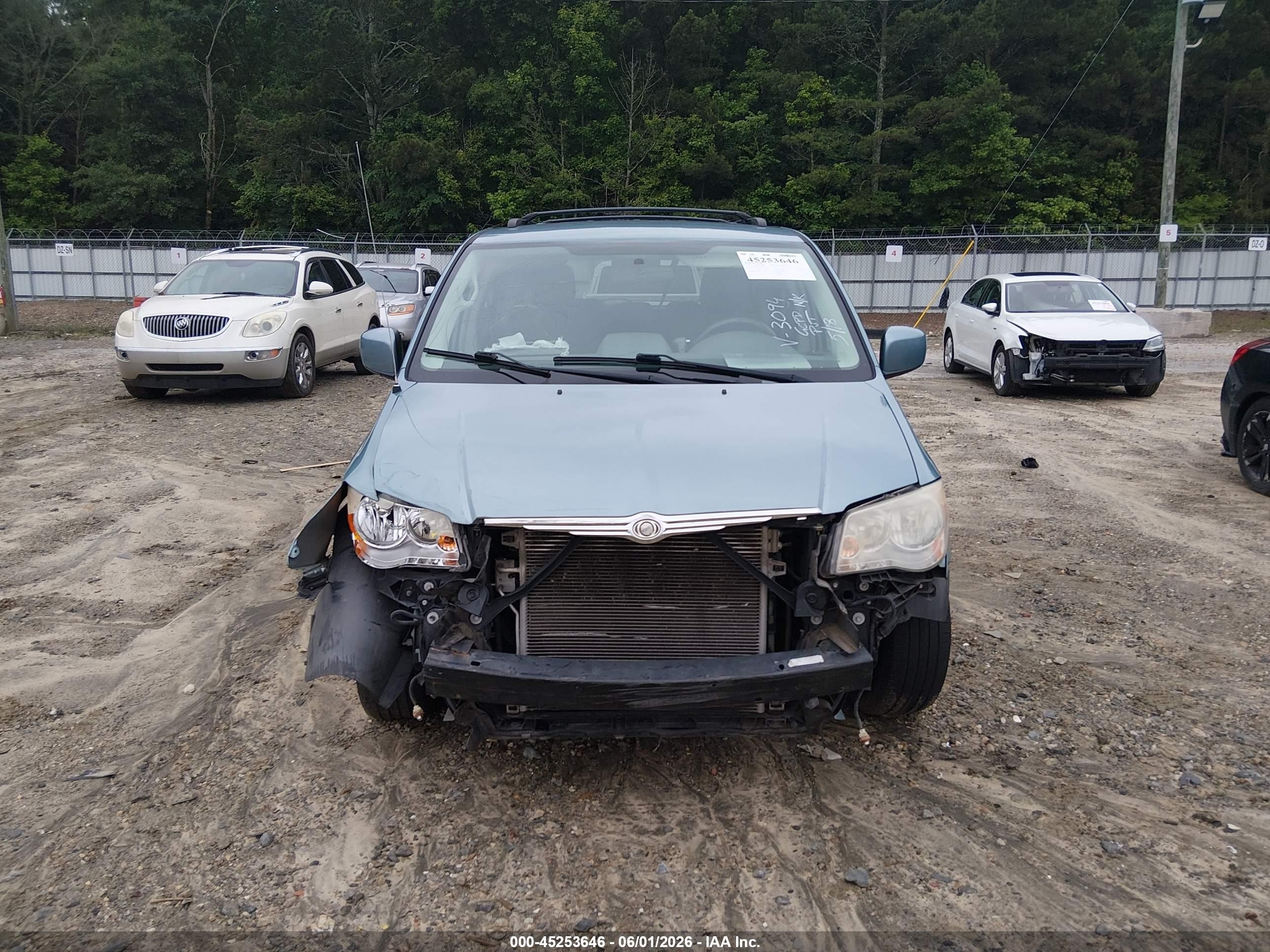 2010 Chrysler Town & Country Touring Blue vin: 2A4RR5D10AR243094