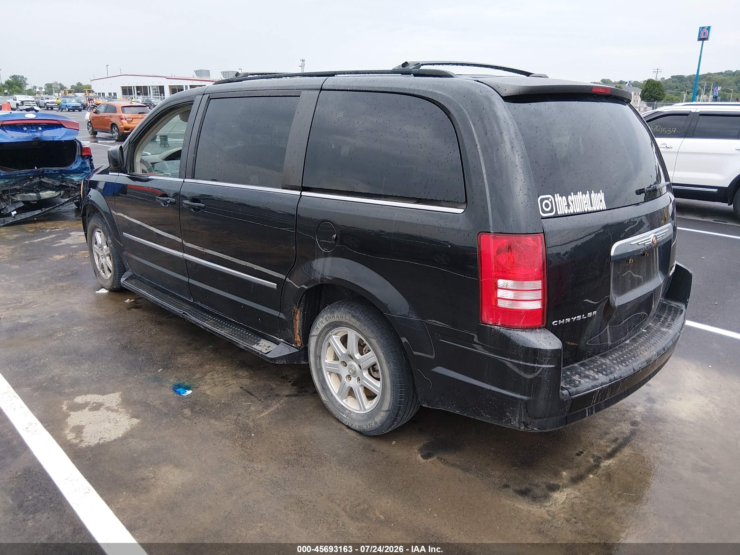 2010 Chrysler Town & Country Touring Black vin: 2A4RR5D10AR449869