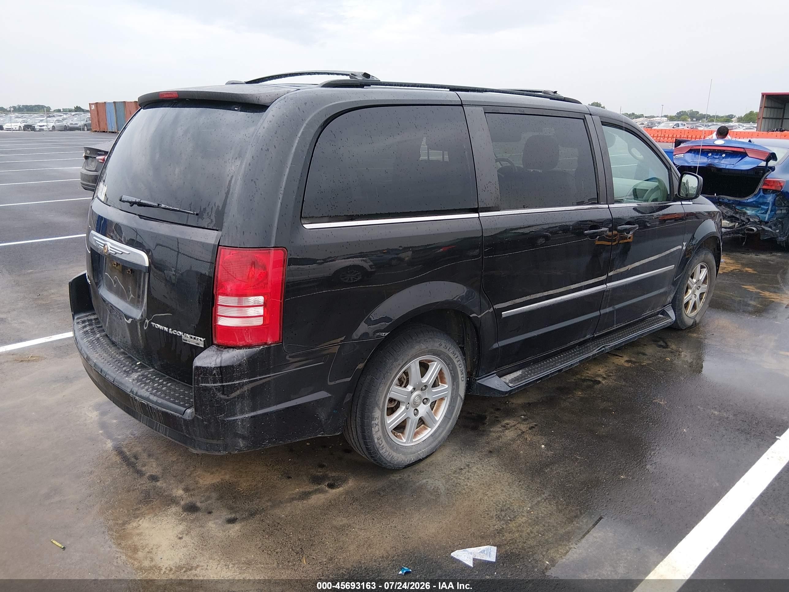 2010 Chrysler Town & Country Touring Black vin: 2A4RR5D10AR449869