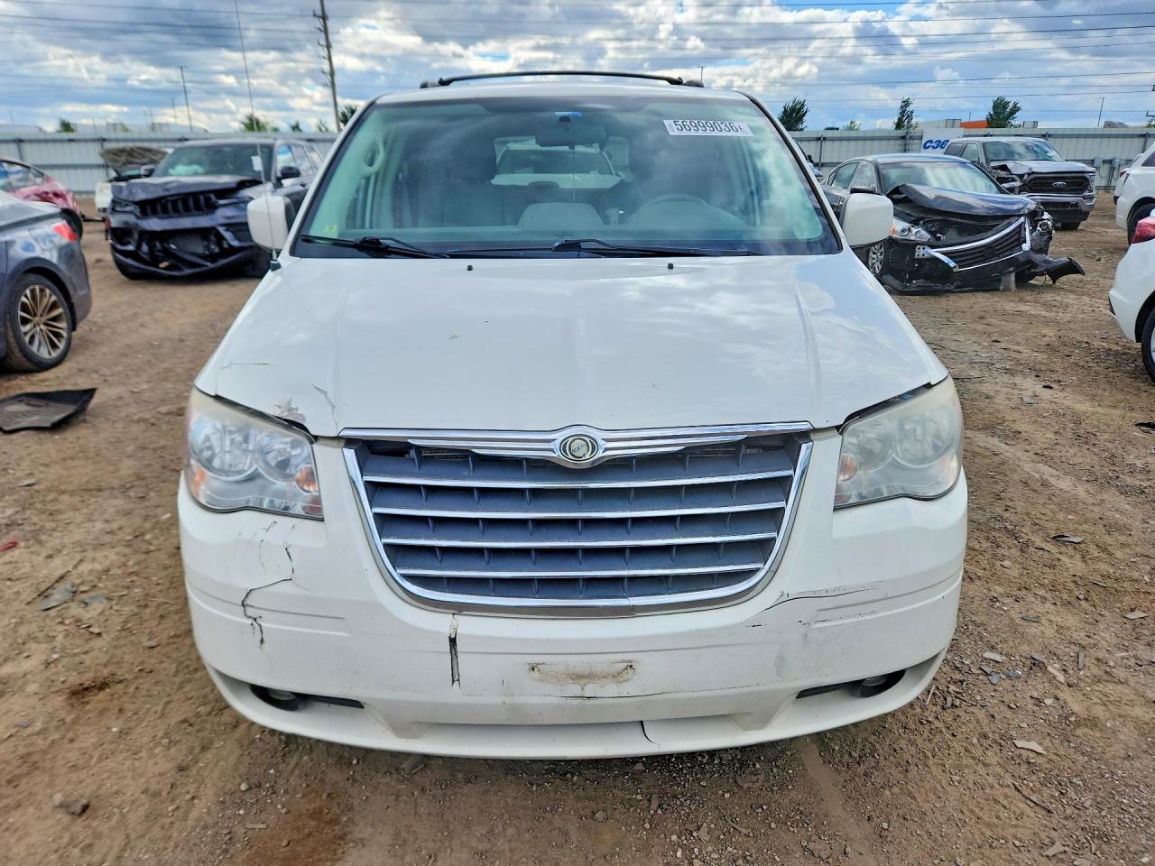 2010 Chrysler Town-country White vin: 2A4RR5D11AR217880