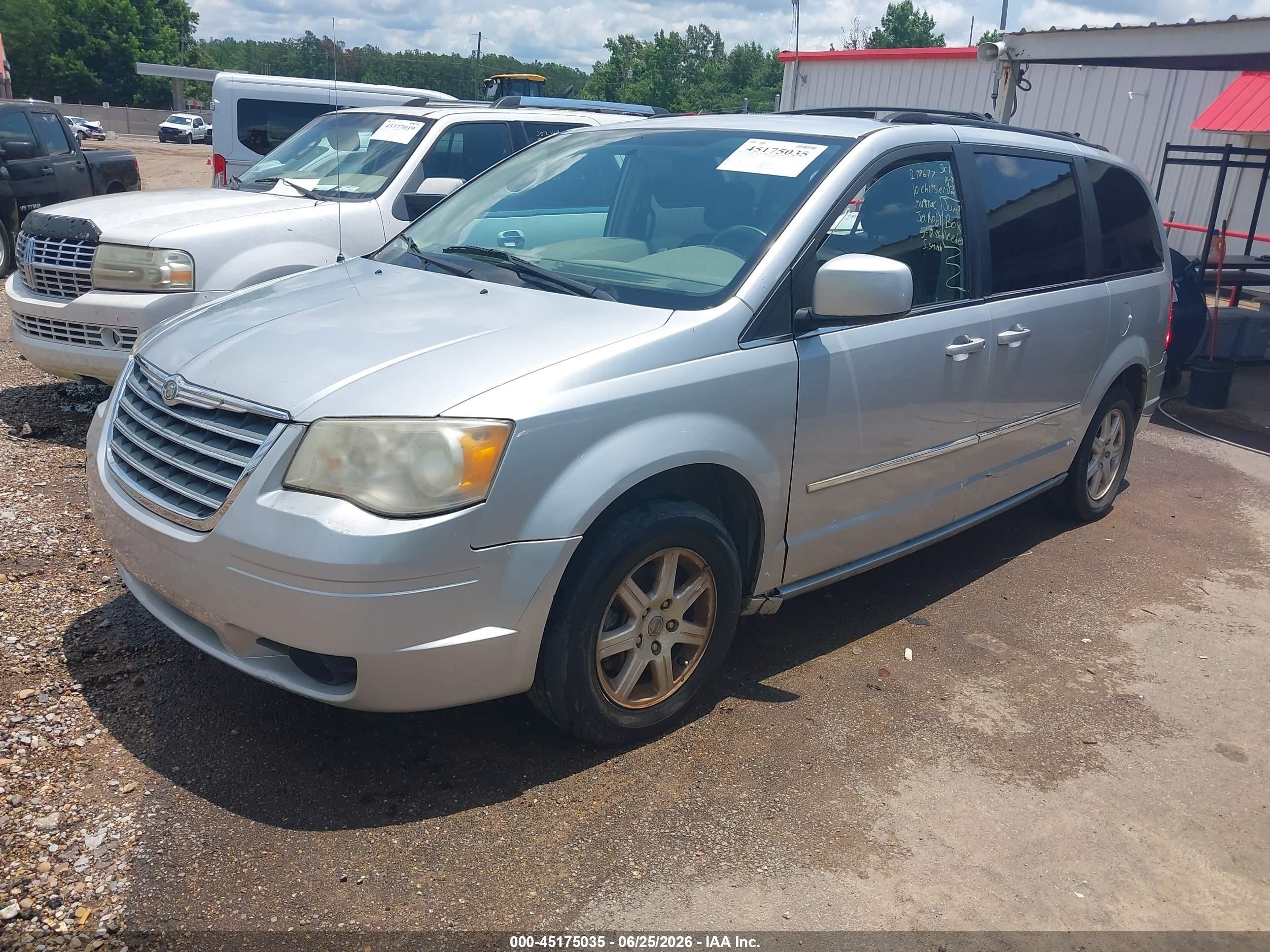 2010 Chrysler Town & Country Touring Gray vin: 2A4RR5D11AR278677