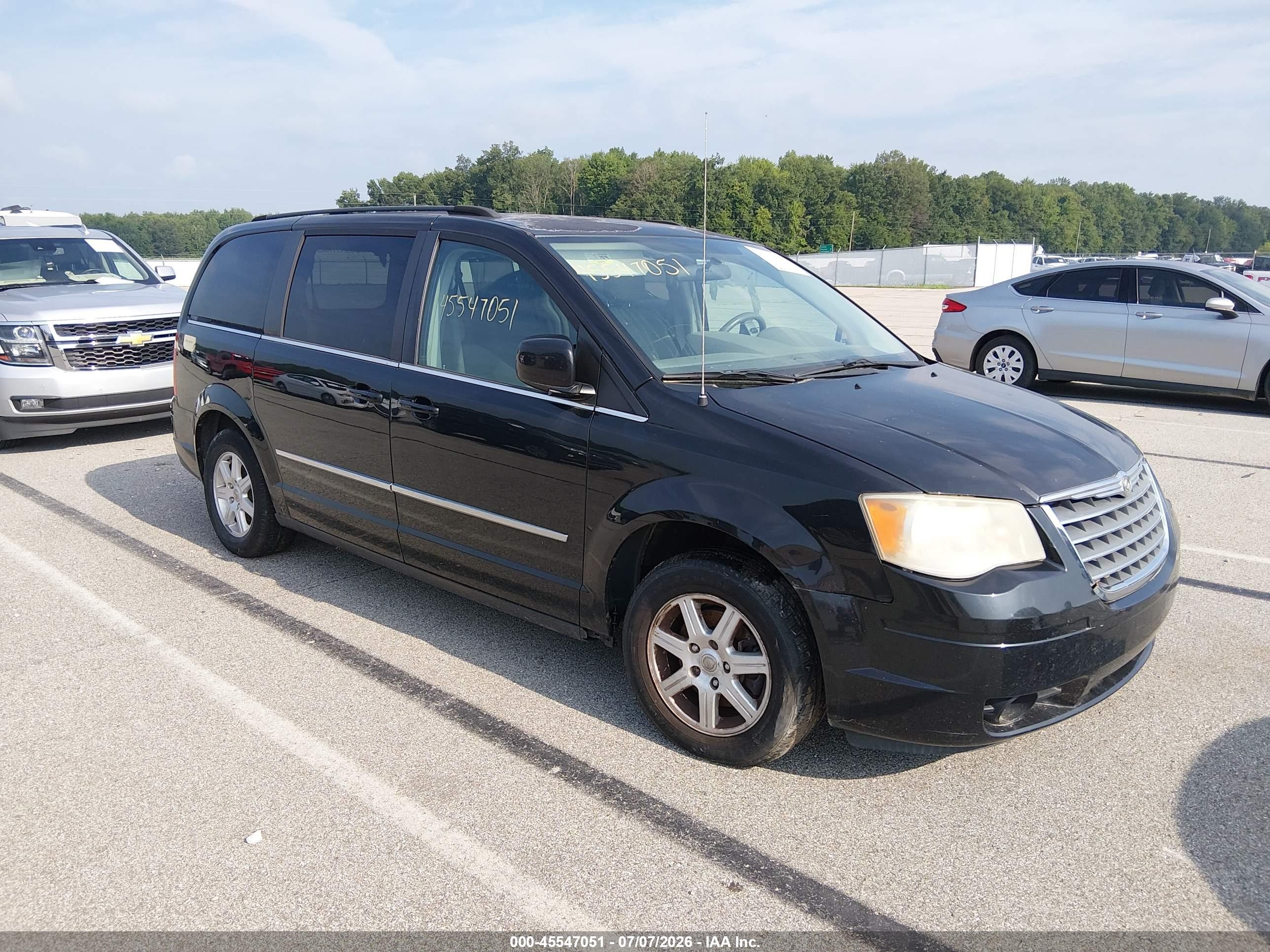 2010 Chrysler Town & Country Touring Black vin: 2A4RR5D11AR300936