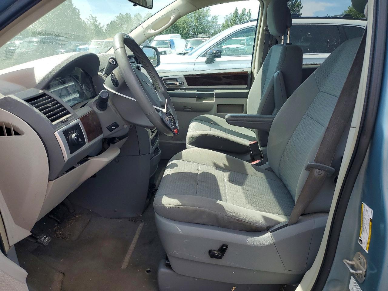 2010 Chrysler Town & Countr Blue vin: 2A4RR5D11AR358805