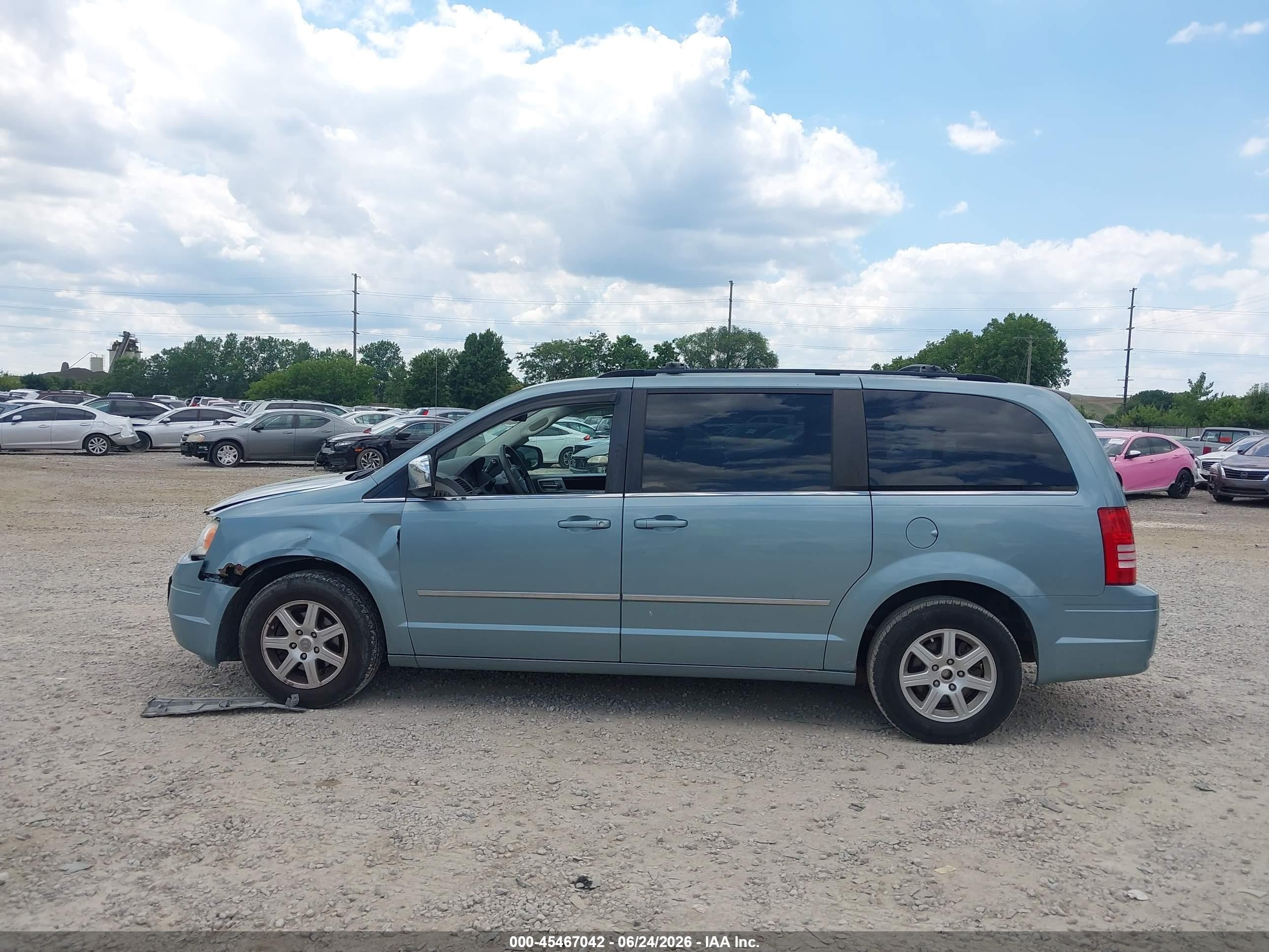 2010 Chrysler Town & Country Touring Light Blue vin: 2A4RR5D11AR398270