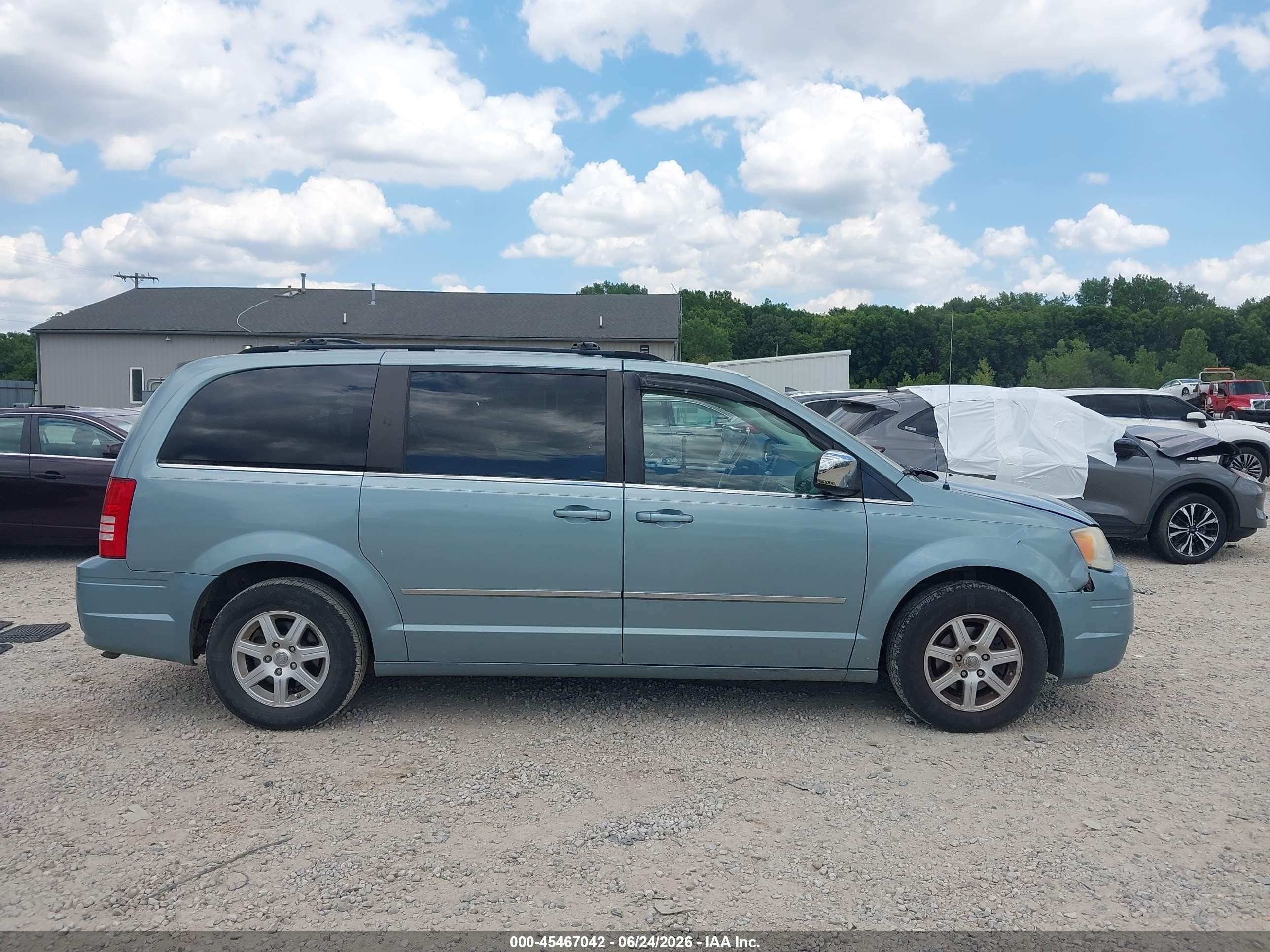 2010 Chrysler Town & Country Touring Light Blue vin: 2A4RR5D11AR398270