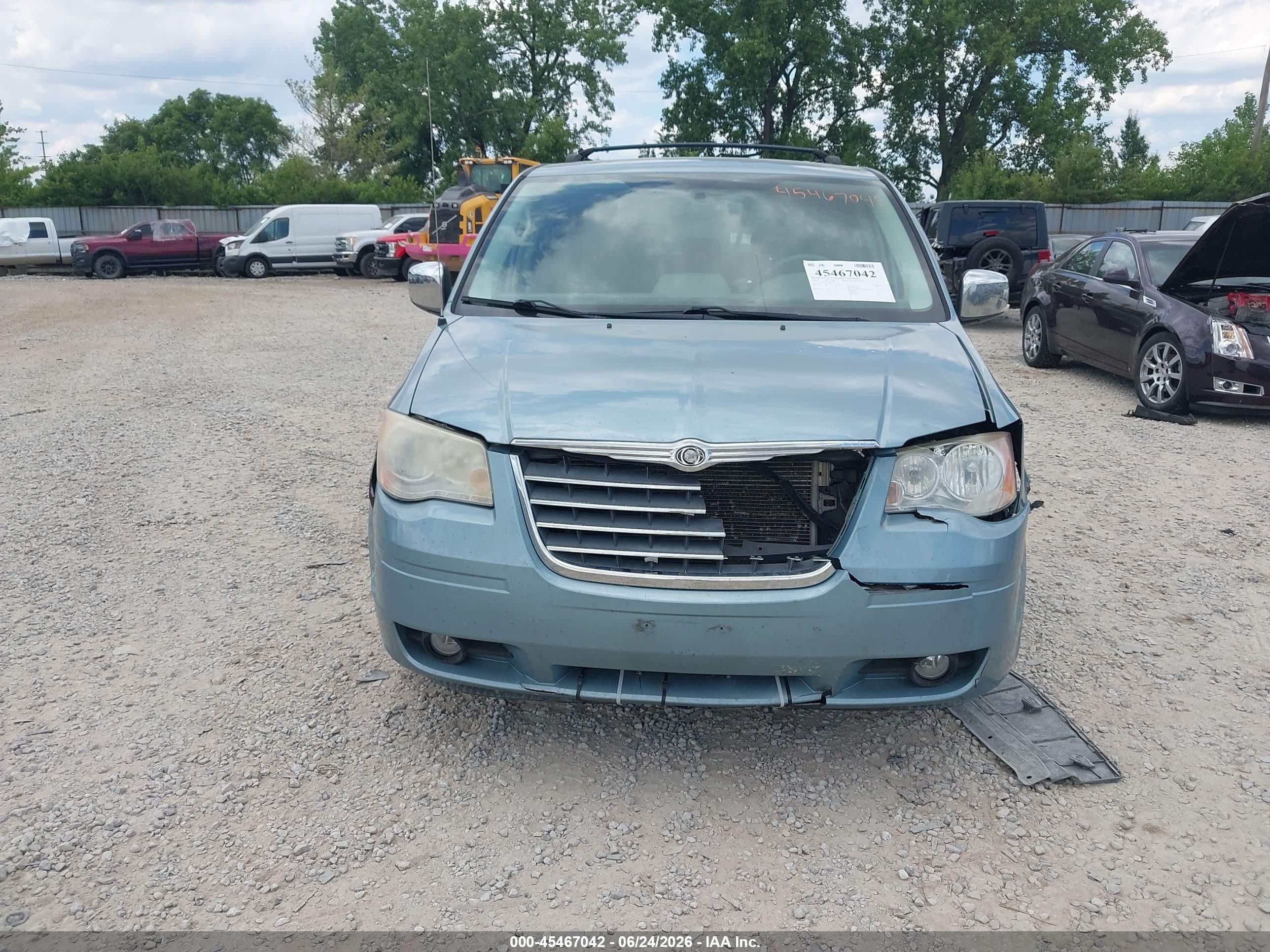 2010 Chrysler Town & Country Touring Light Blue vin: 2A4RR5D11AR398270