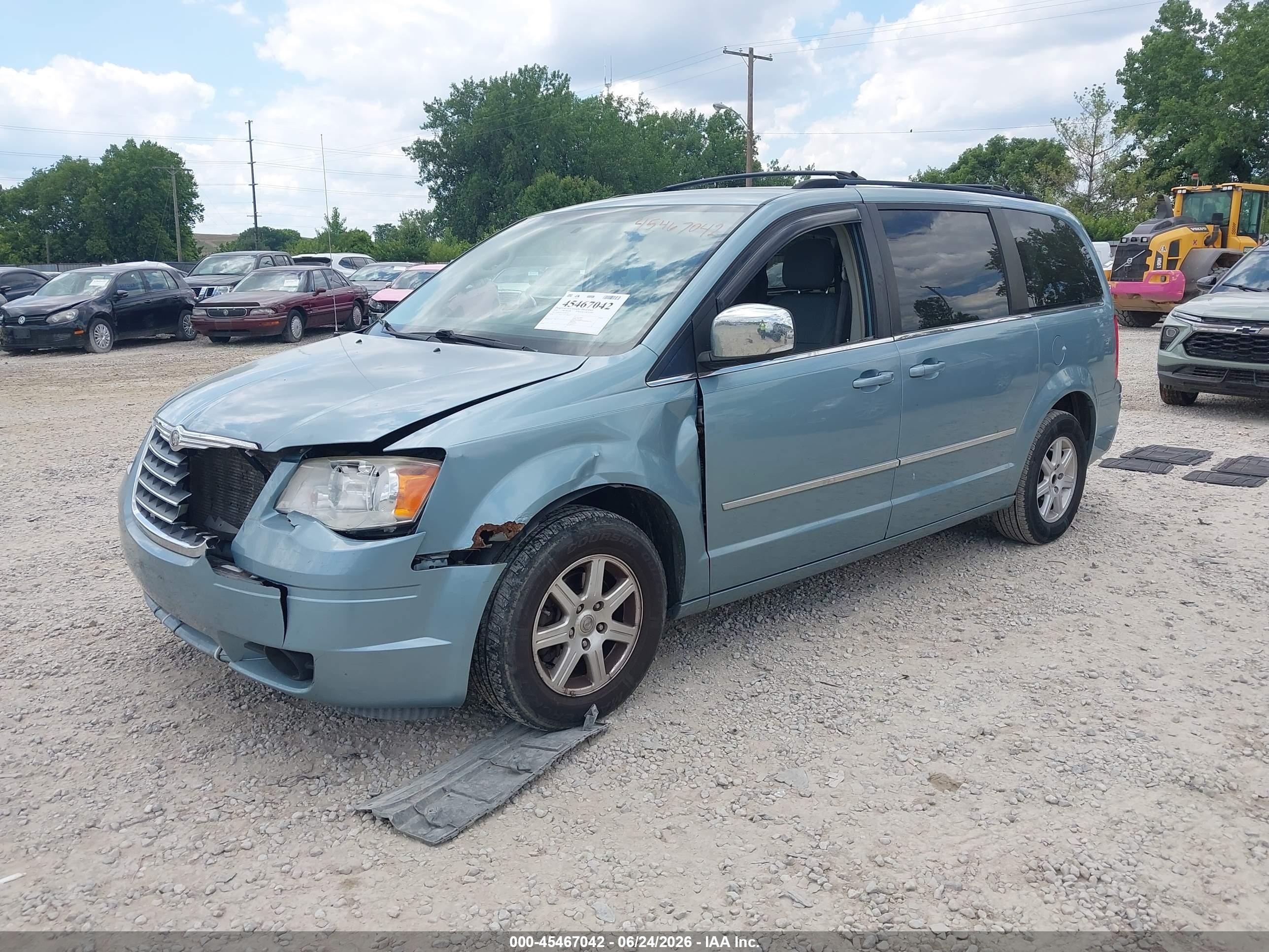 2010 Chrysler Town & Country Touring Light Blue vin: 2A4RR5D11AR398270