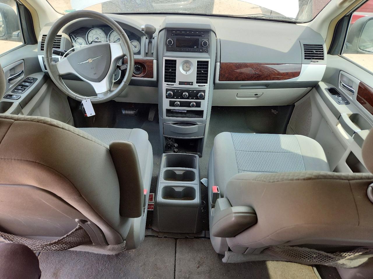 2010 Chrysler Town & Country Touring Silver vin: 2A4RR5D11AR460346