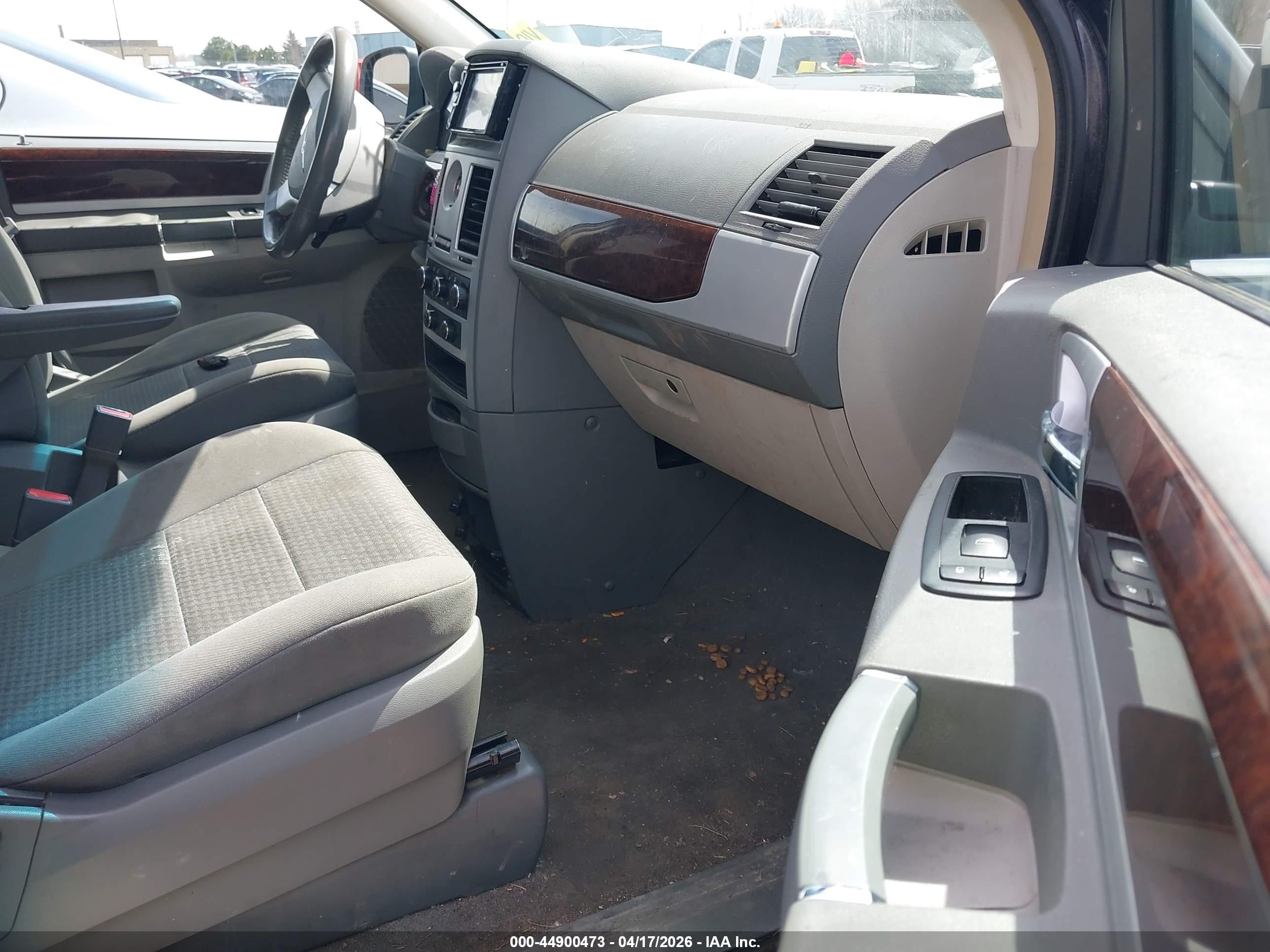 2010 Chrysler Town & Country Touring Blue vin: 2A4RR5D11AR493752