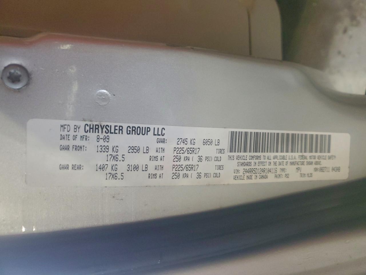 2010 Chrysler Town & Country Touring Silver vin: 2A4RR5D12AR104116