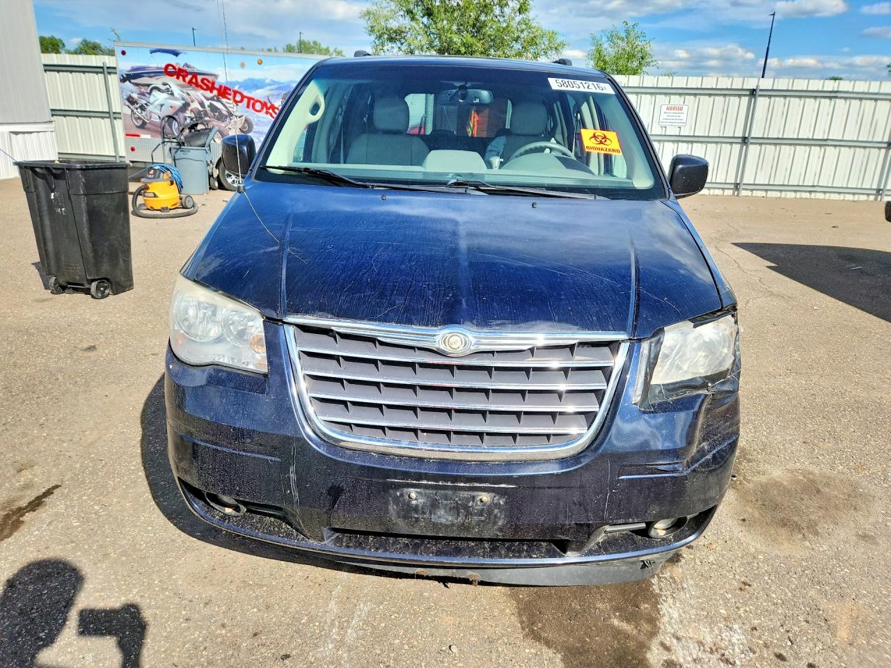 2010 Chrysler Town & Country Touring Blue vin: 2A4RR5D12AR150576