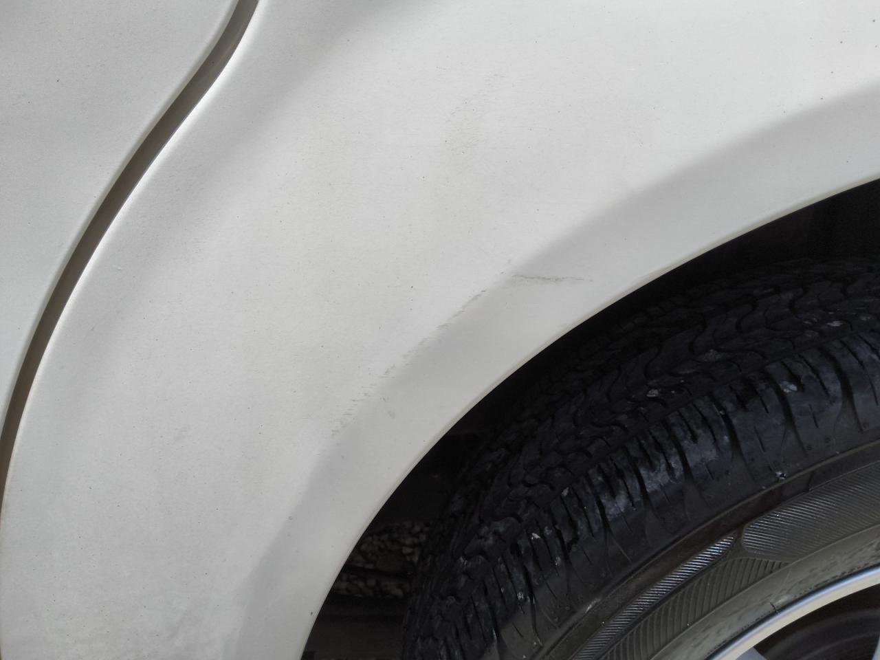 2010 Chrysler Town & Country Touring White vin: 2A4RR5D12AR176319 Damage: Left Qtr Panel, Dent(S) W/ Paint Dmg, 9 To 10 Inches