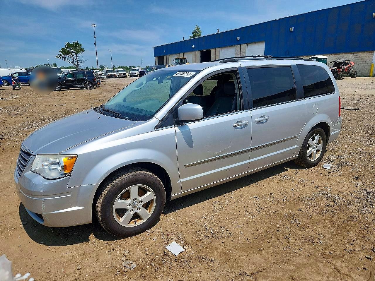 2010 Chrysler Town & Country Touring Silver vin: 2A4RR5D12AR188468
