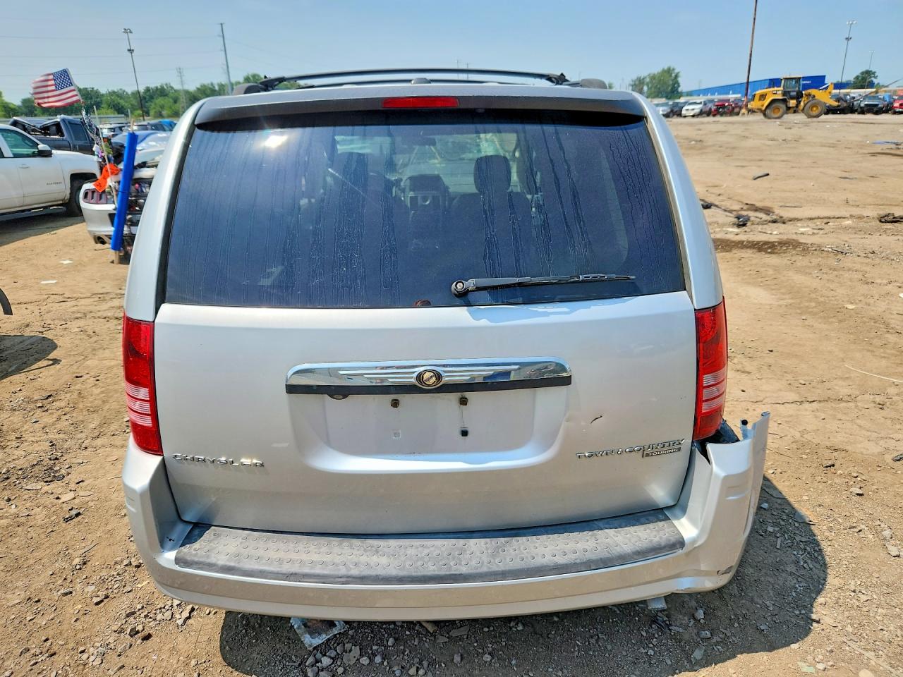 2010 Chrysler Town & Country Touring Silver vin: 2A4RR5D12AR188468
