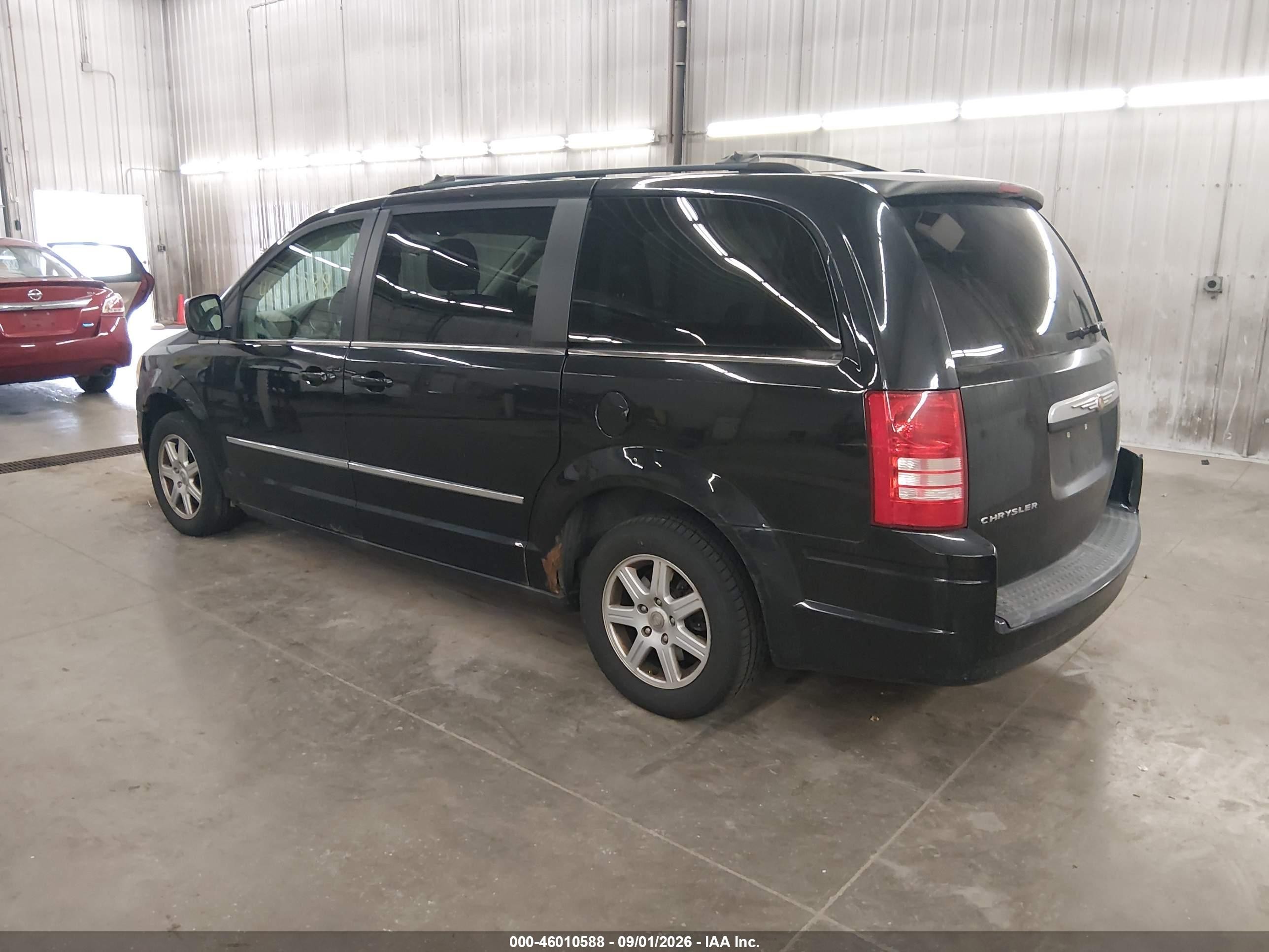 2010 Chrysler Town & Country Touring Black vin: 2A4RR5D12AR285587