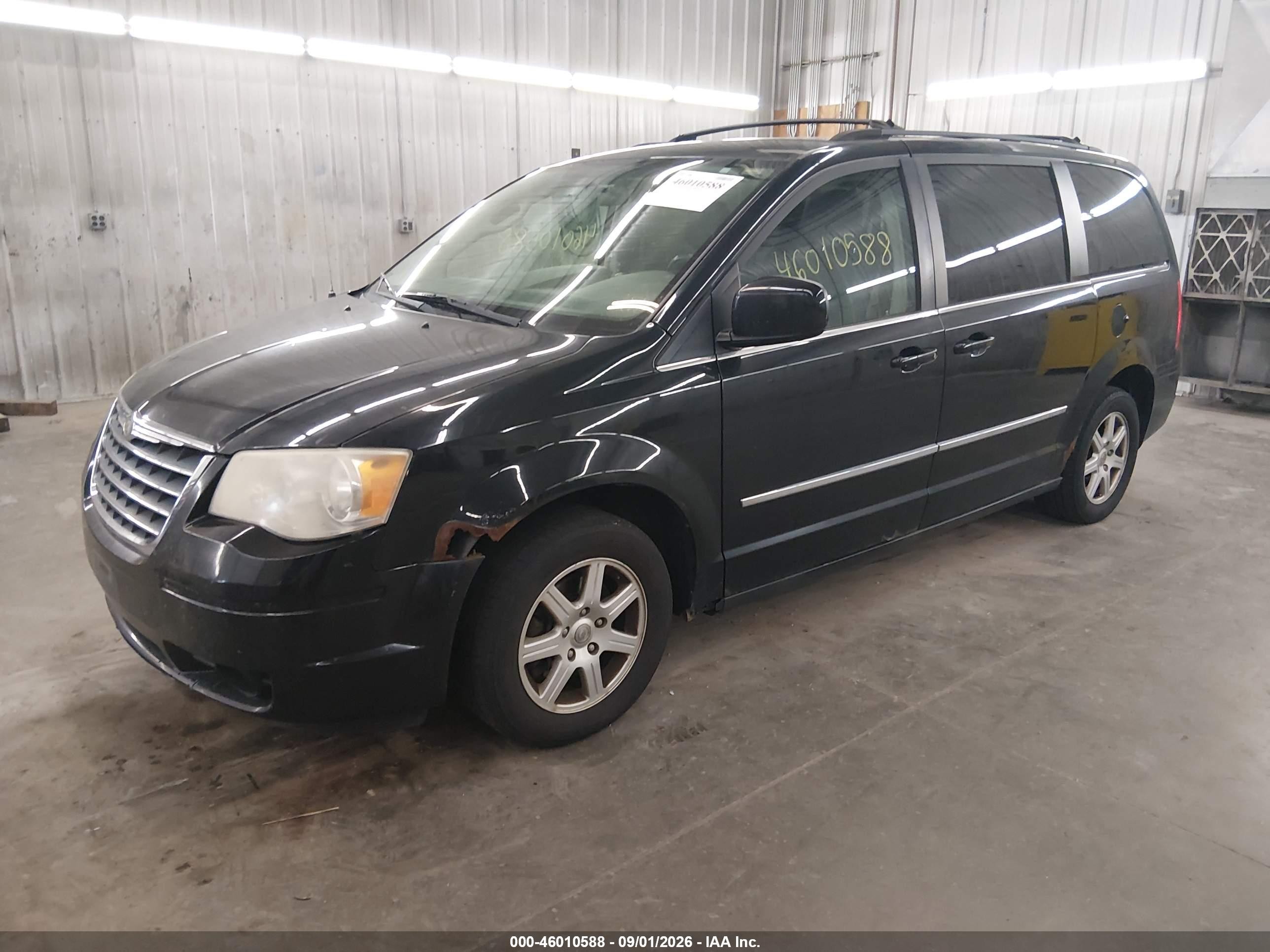 2010 Chrysler Town & Country Touring Black vin: 2A4RR5D12AR285587