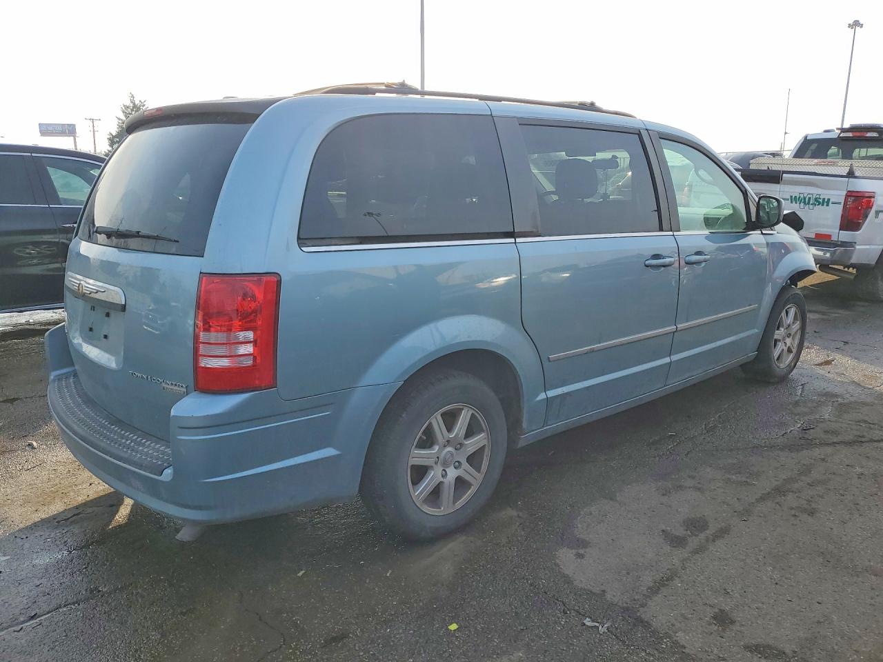2010 Chrysler Town & Country Touring Blue vin: 2A4RR5D12AR294063