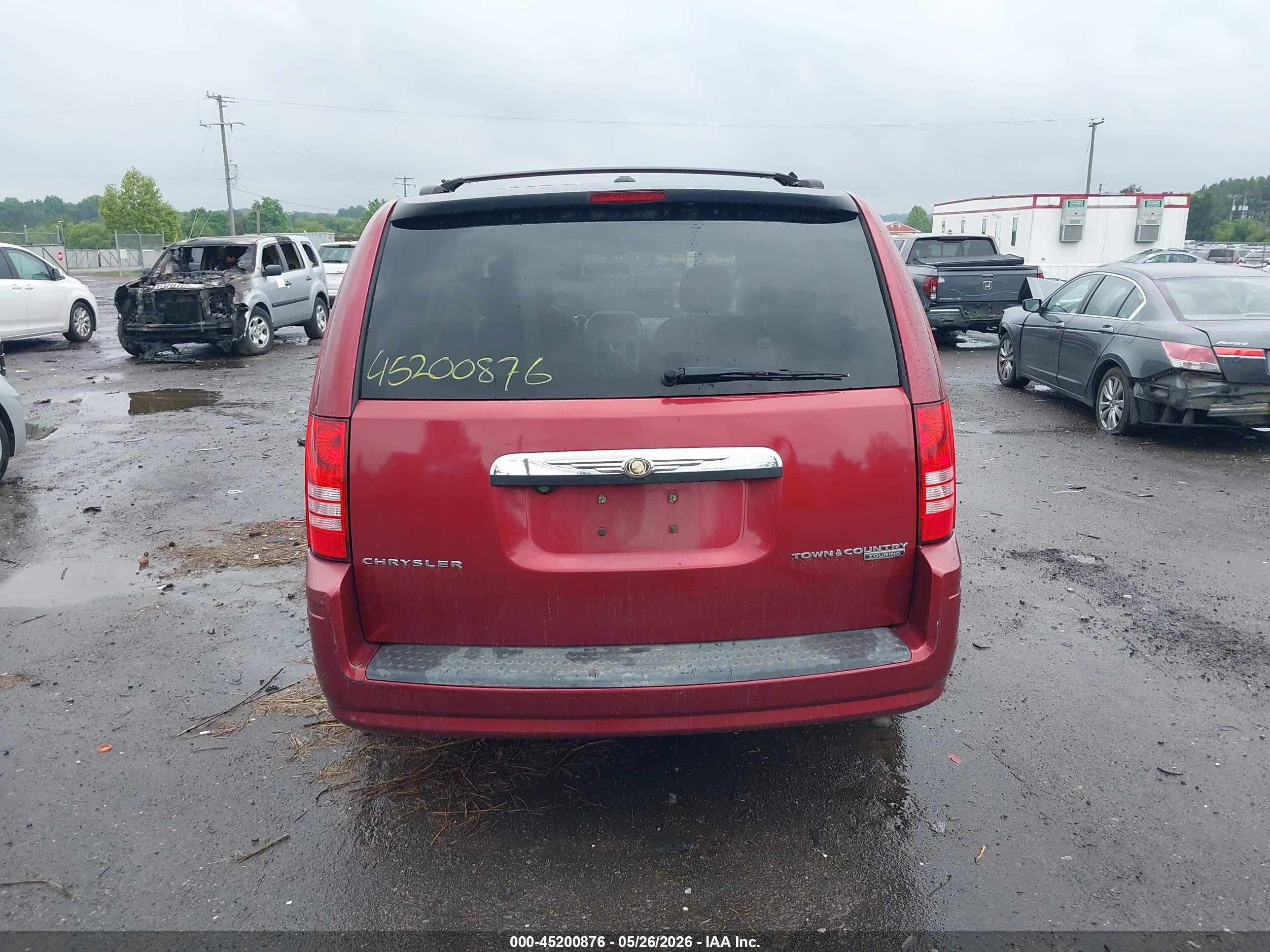 2010 Chrysler Town & Country Touring Красный vin: 2A4RR5D12AR358599