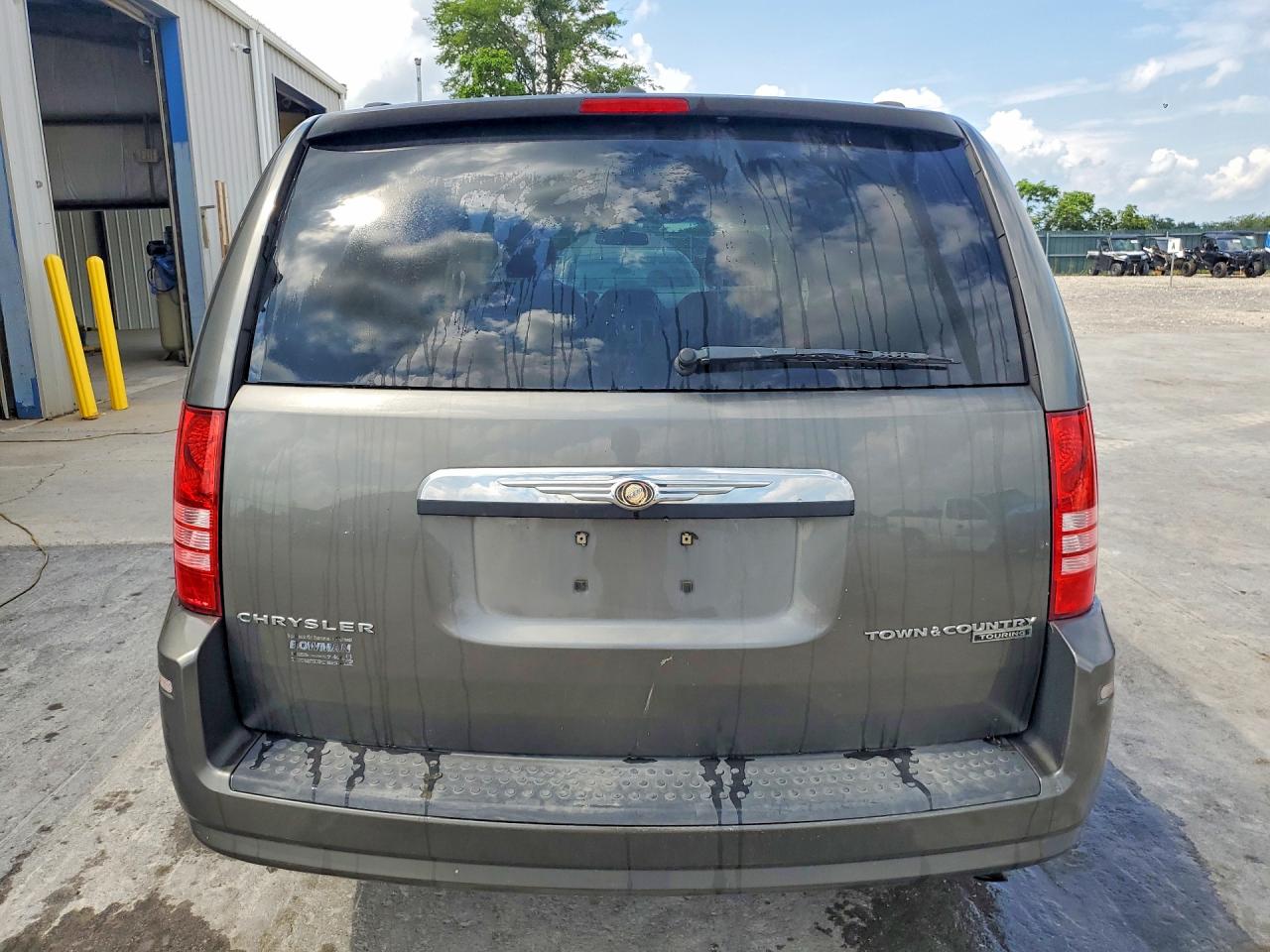 2010 Chrysler Town And Country Gray vin: 2A4RR5D12AR415951
