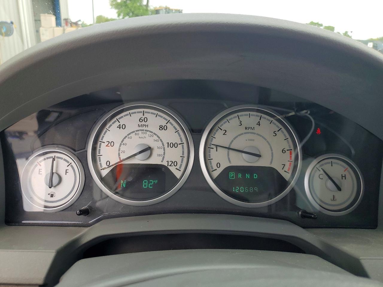 2010 Chrysler Town And Country Gray vin: 2A4RR5D12AR415951