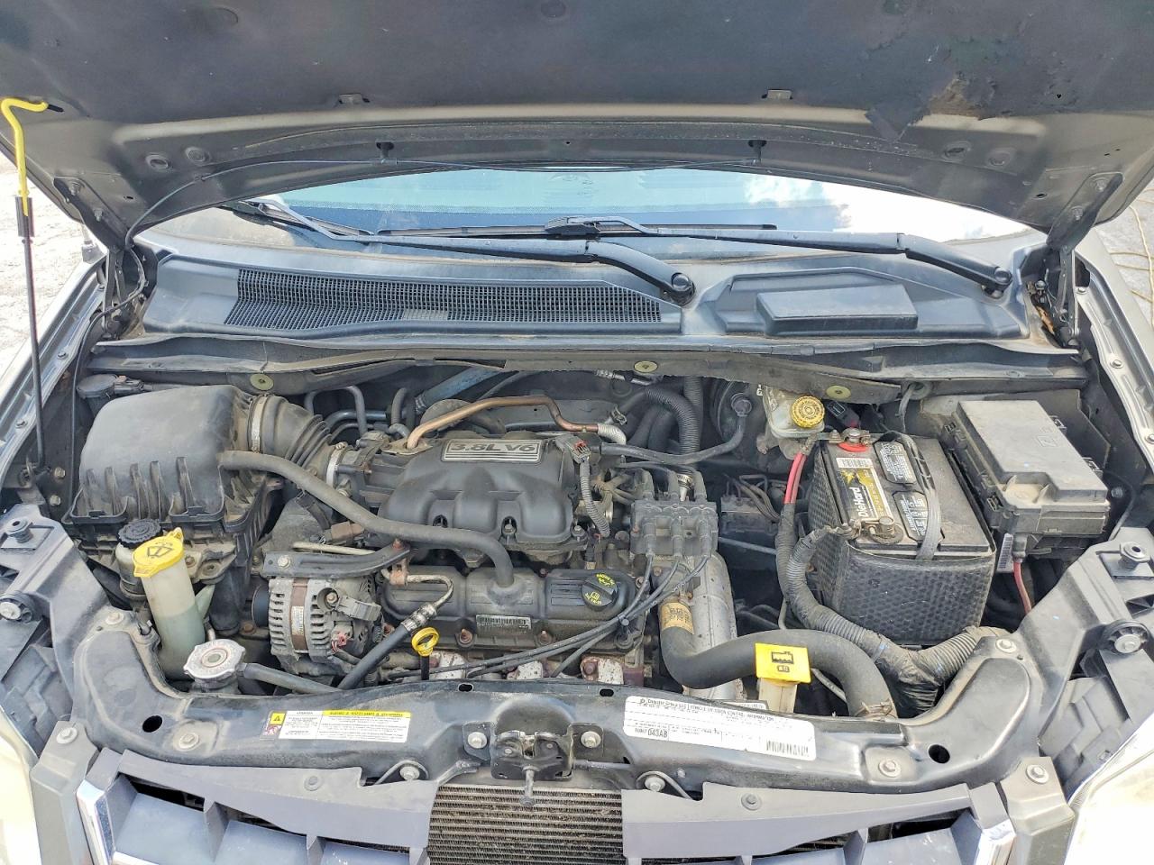 2010 Chrysler Town And Country Gray vin: 2A4RR5D12AR415951