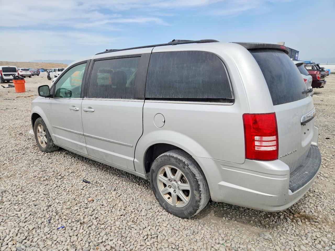 2010 Chrysler Town & Country Touring Серебряный vin: 2A4RR5D12AR432152