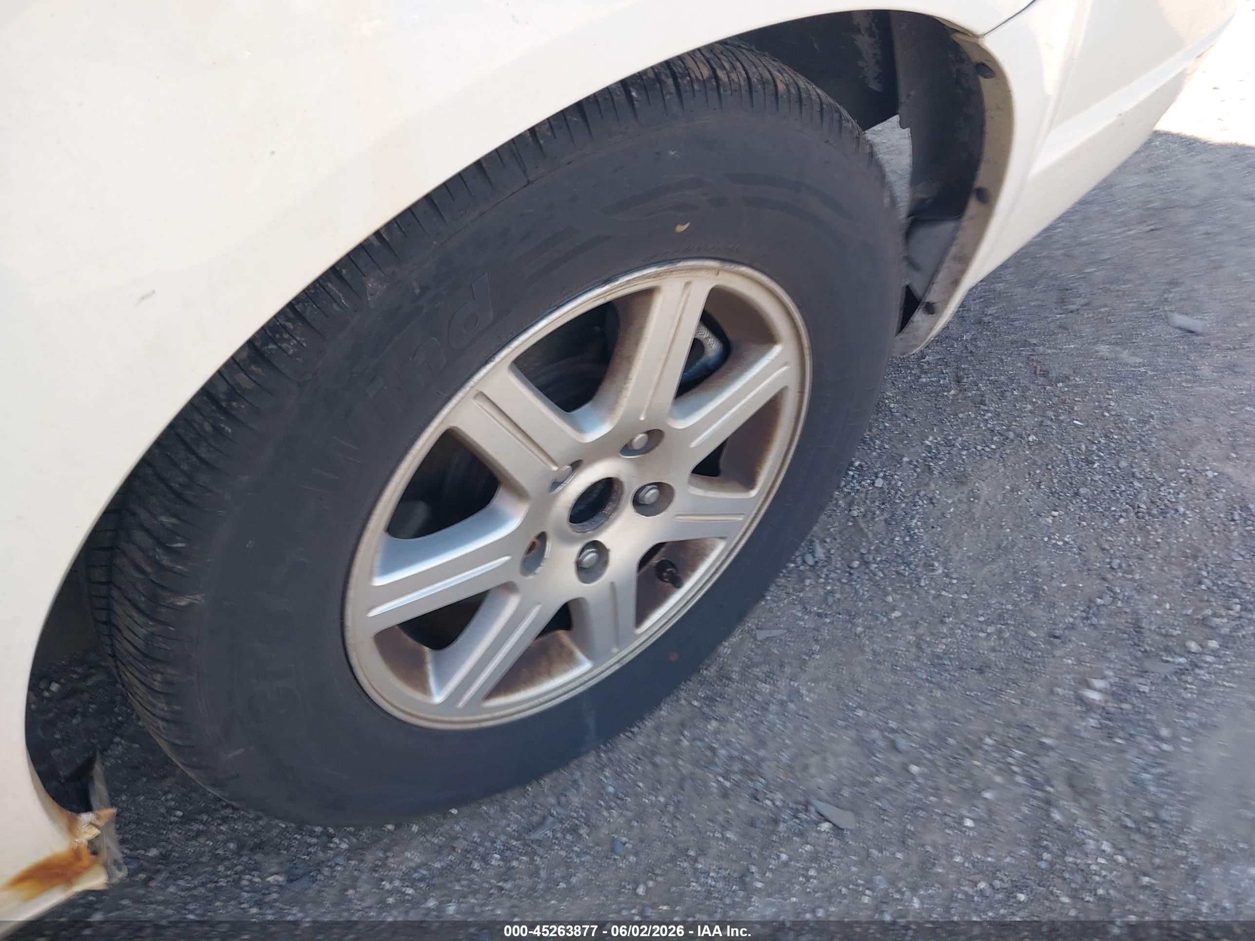 2010 Chrysler Town & Country Touring White vin: 2A4RR5D13AR306575