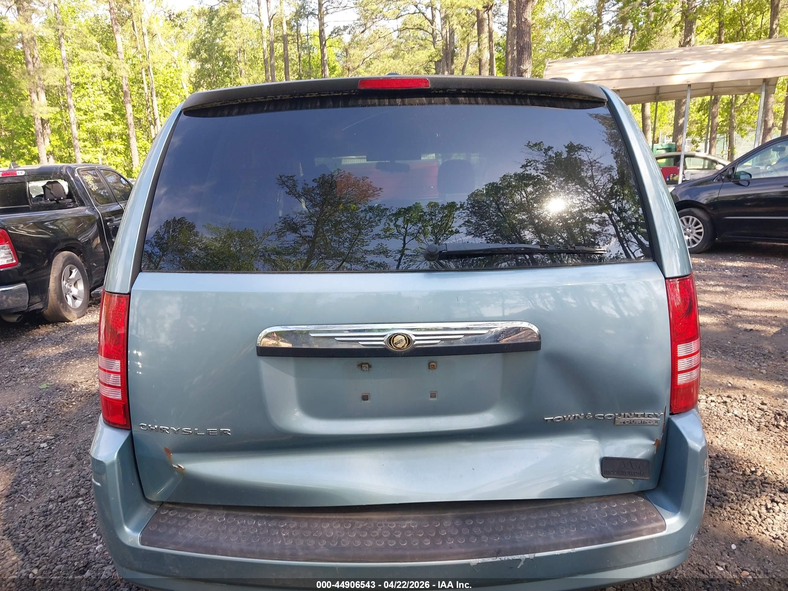 2010 Chrysler Town & Country Touring Light Blue vin: 2A4RR5D13AR308438