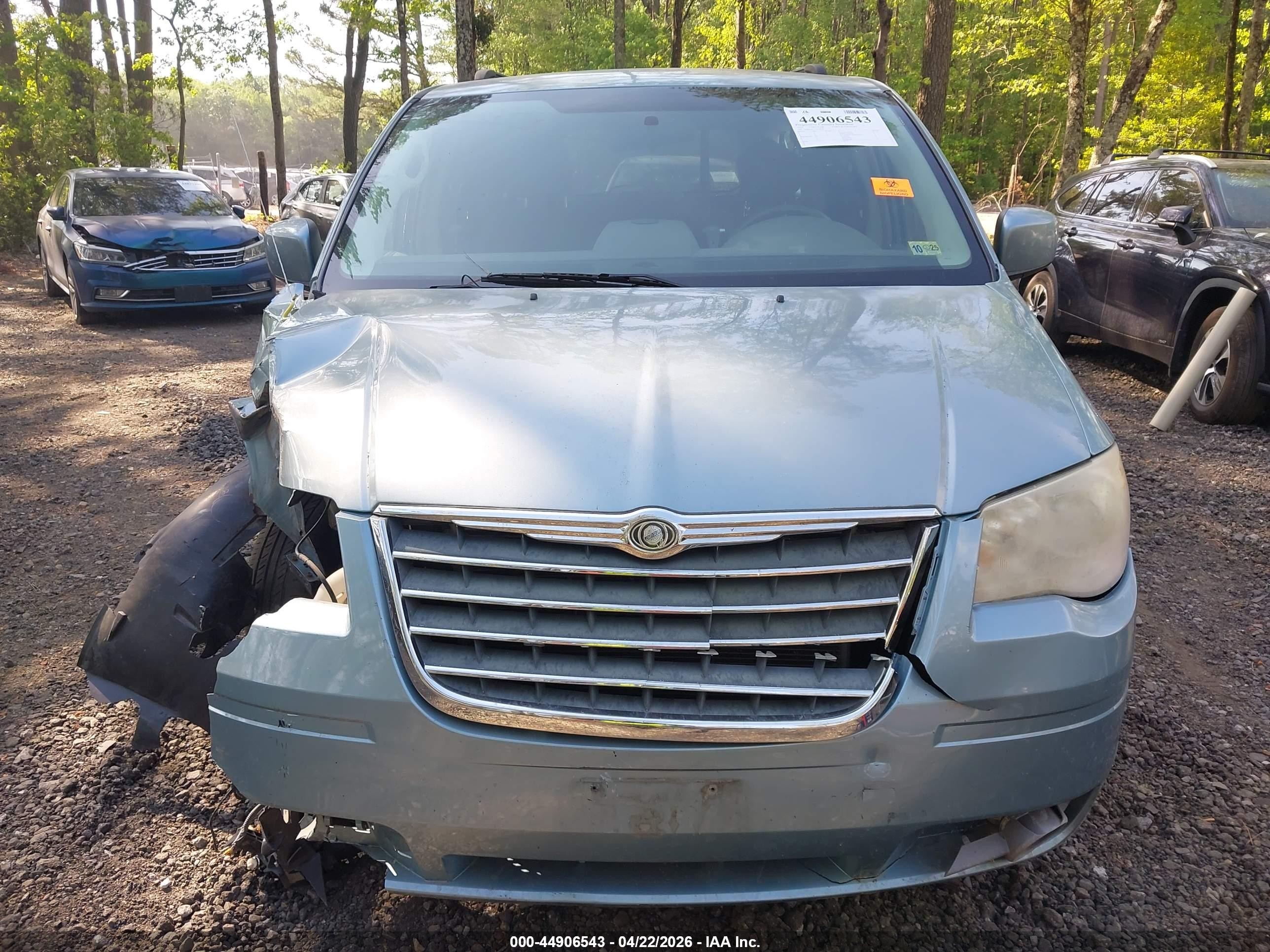 2010 Chrysler Town & Country Touring Light Blue vin: 2A4RR5D13AR308438