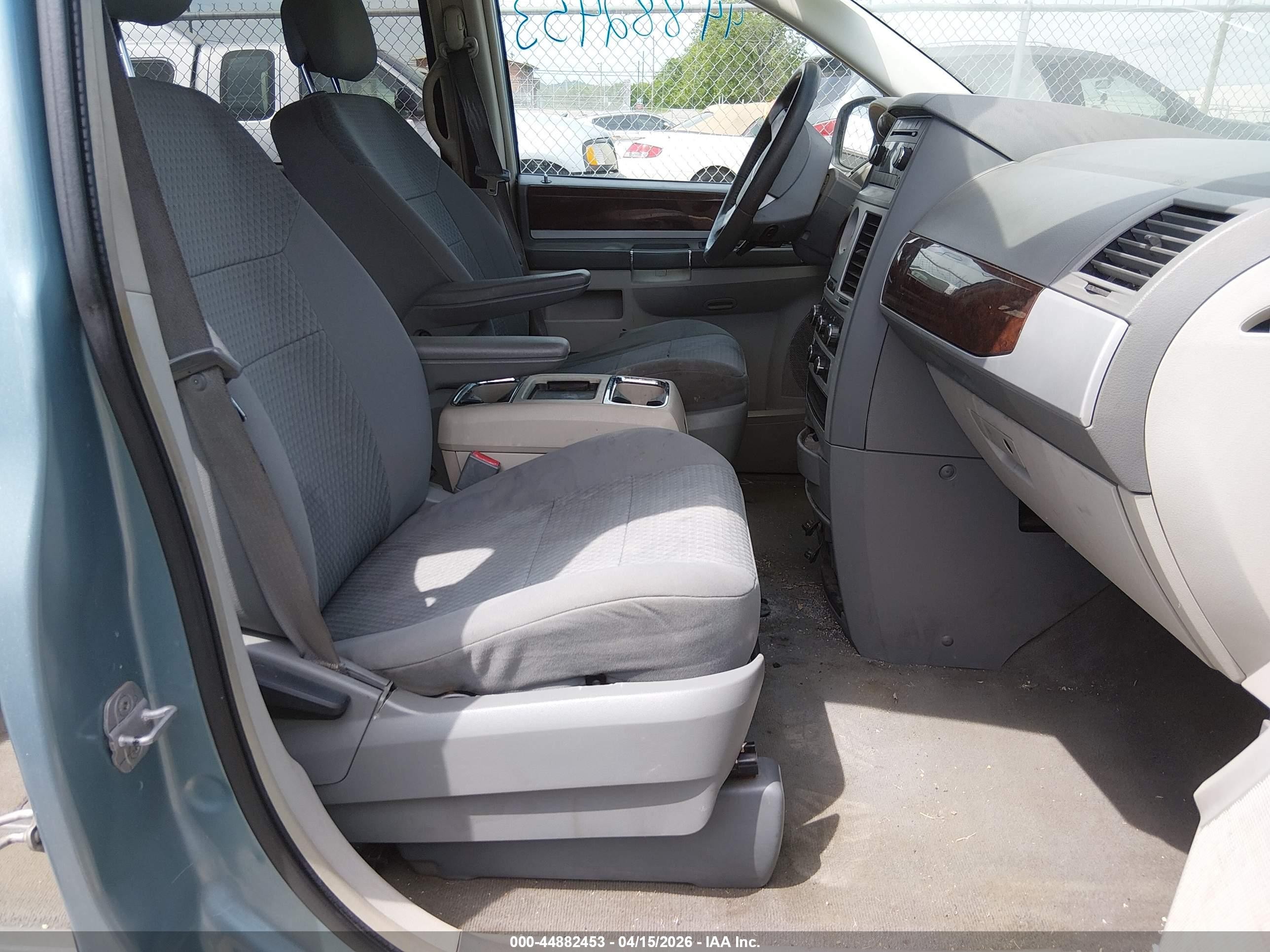 2010 Chrysler Town & Country Touring Синий vin: 2A4RR5D13AR479240