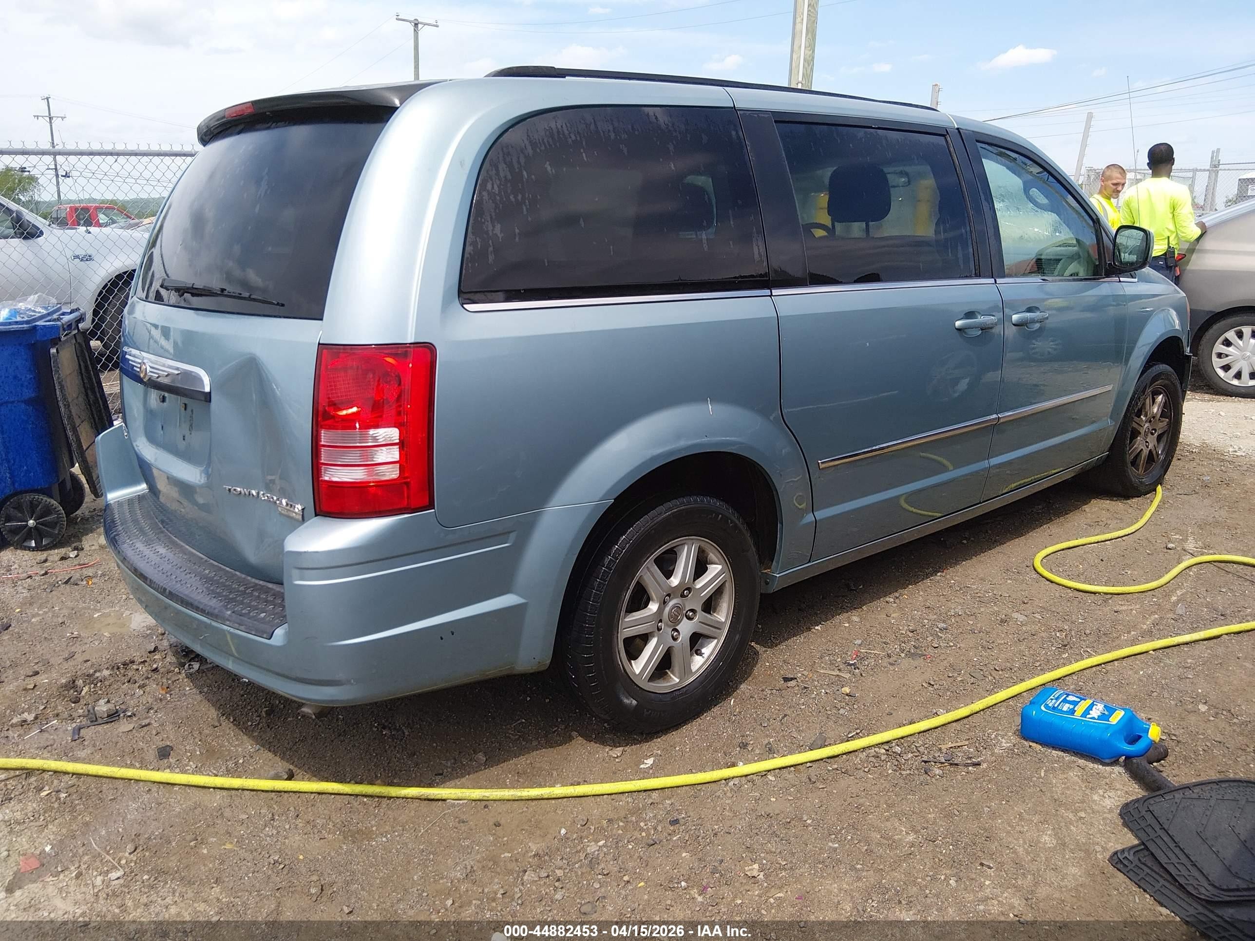 2010 Chrysler Town & Country Touring Синий vin: 2A4RR5D13AR479240