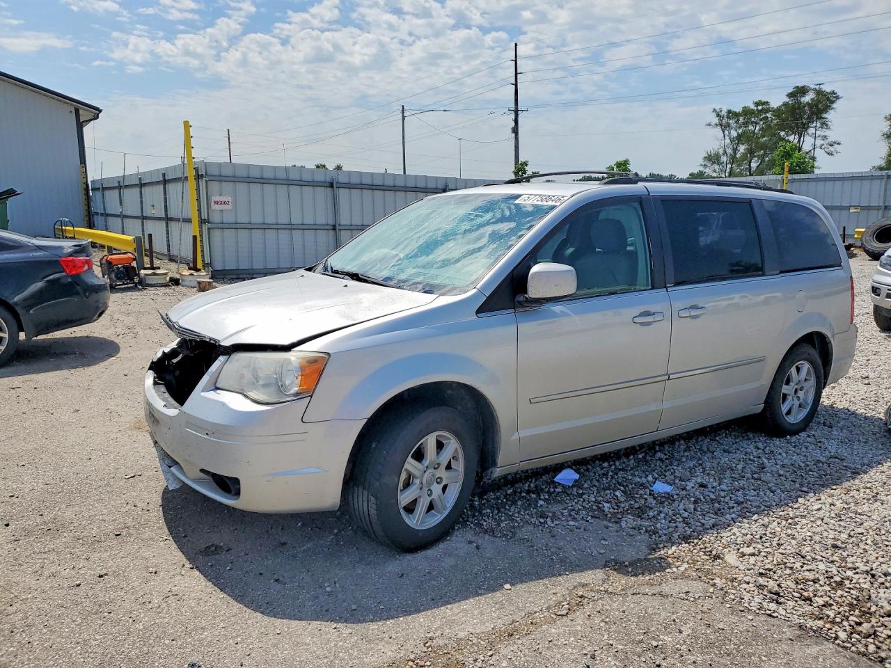 2010 Chrysler Town & Country Touring Серебряный vin: 2A4RR5D14AR150286