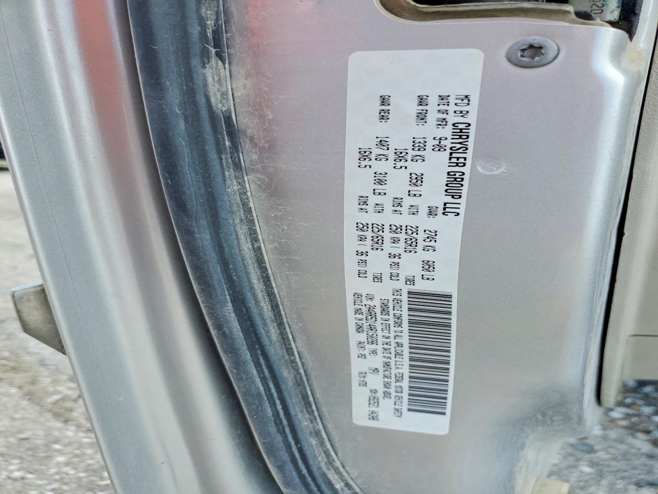 2010 Chrysler Town & Country Touring Silver vin: 2A4RR5D14AR150286
