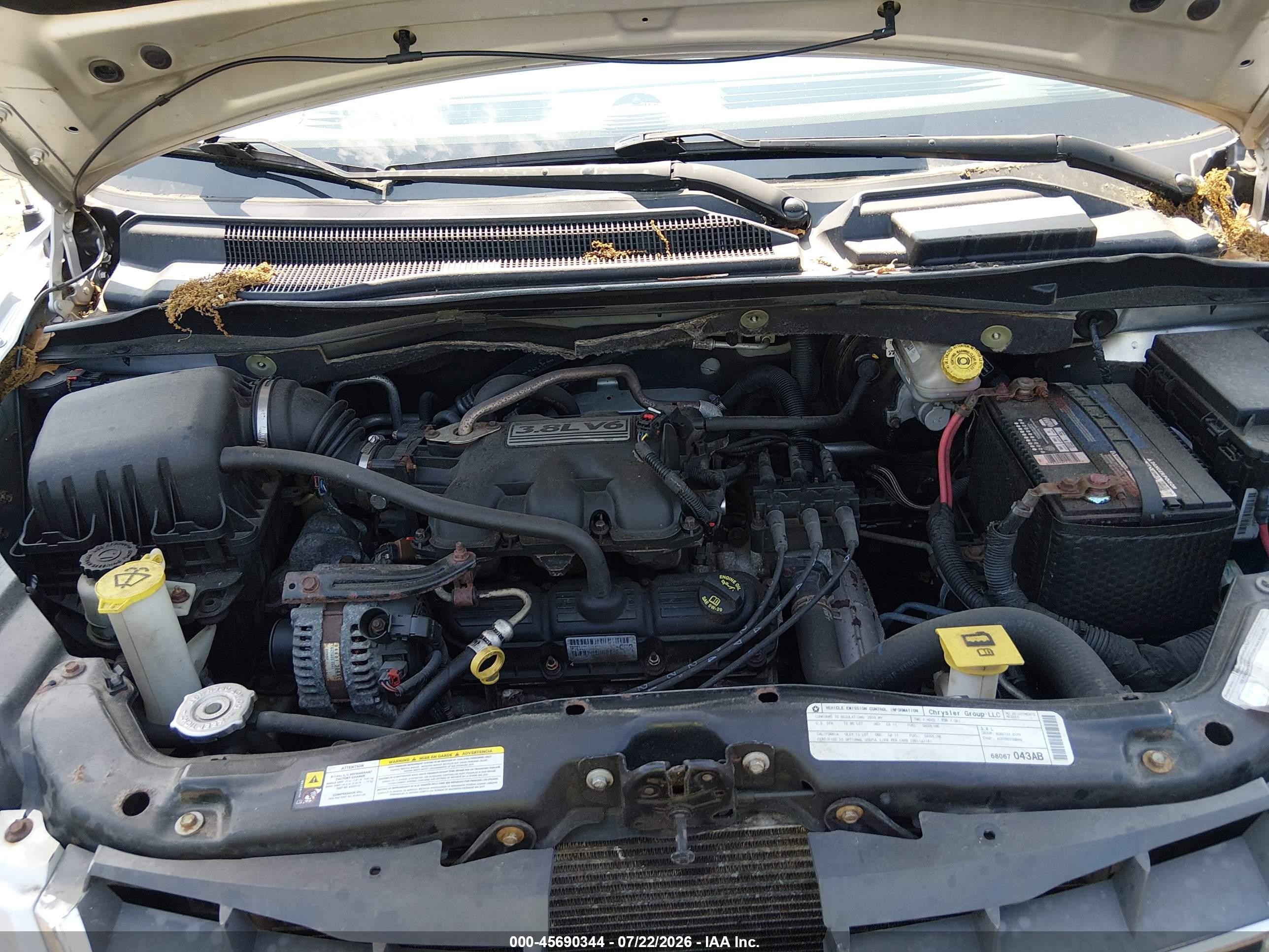 2010 Chrysler Town & Country Touring Silver vin: 2A4RR5D14AR177293