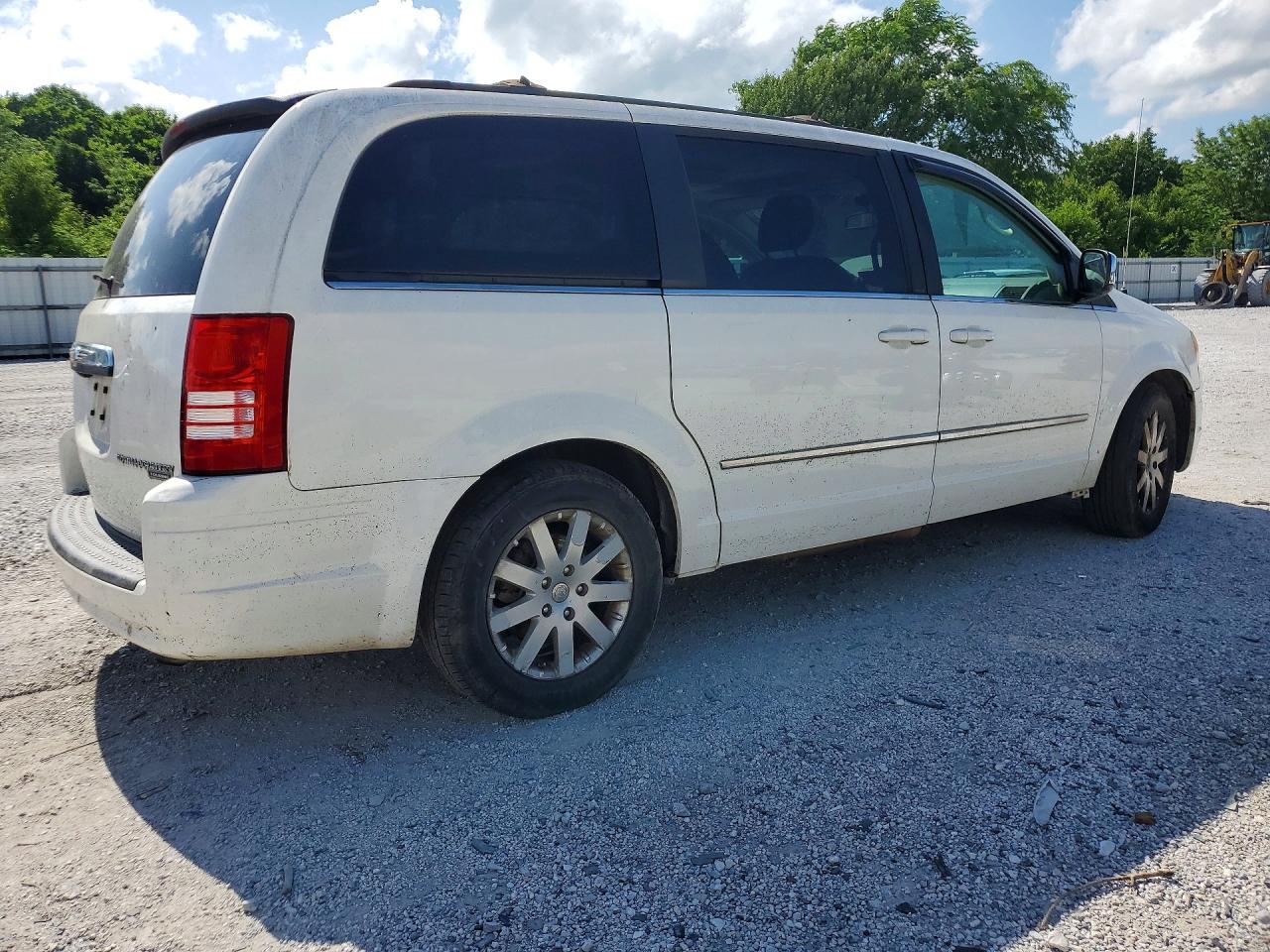 2010 Chrysler Town & Country Touring Белый vin: 2A4RR5D14AR187726