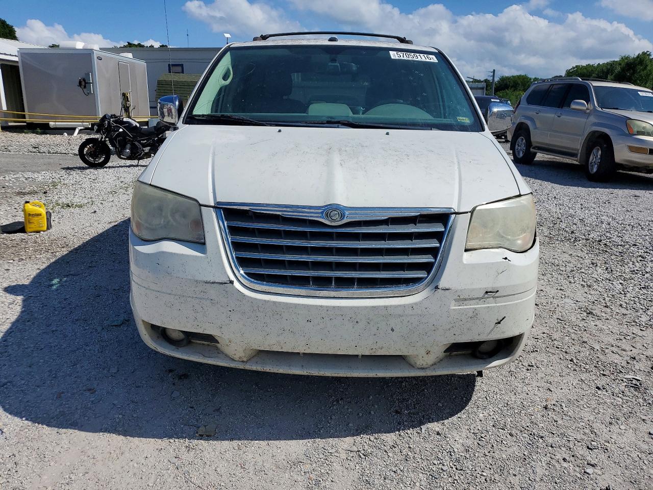 2010 Chrysler Town & Country Touring Белый vin: 2A4RR5D14AR187726