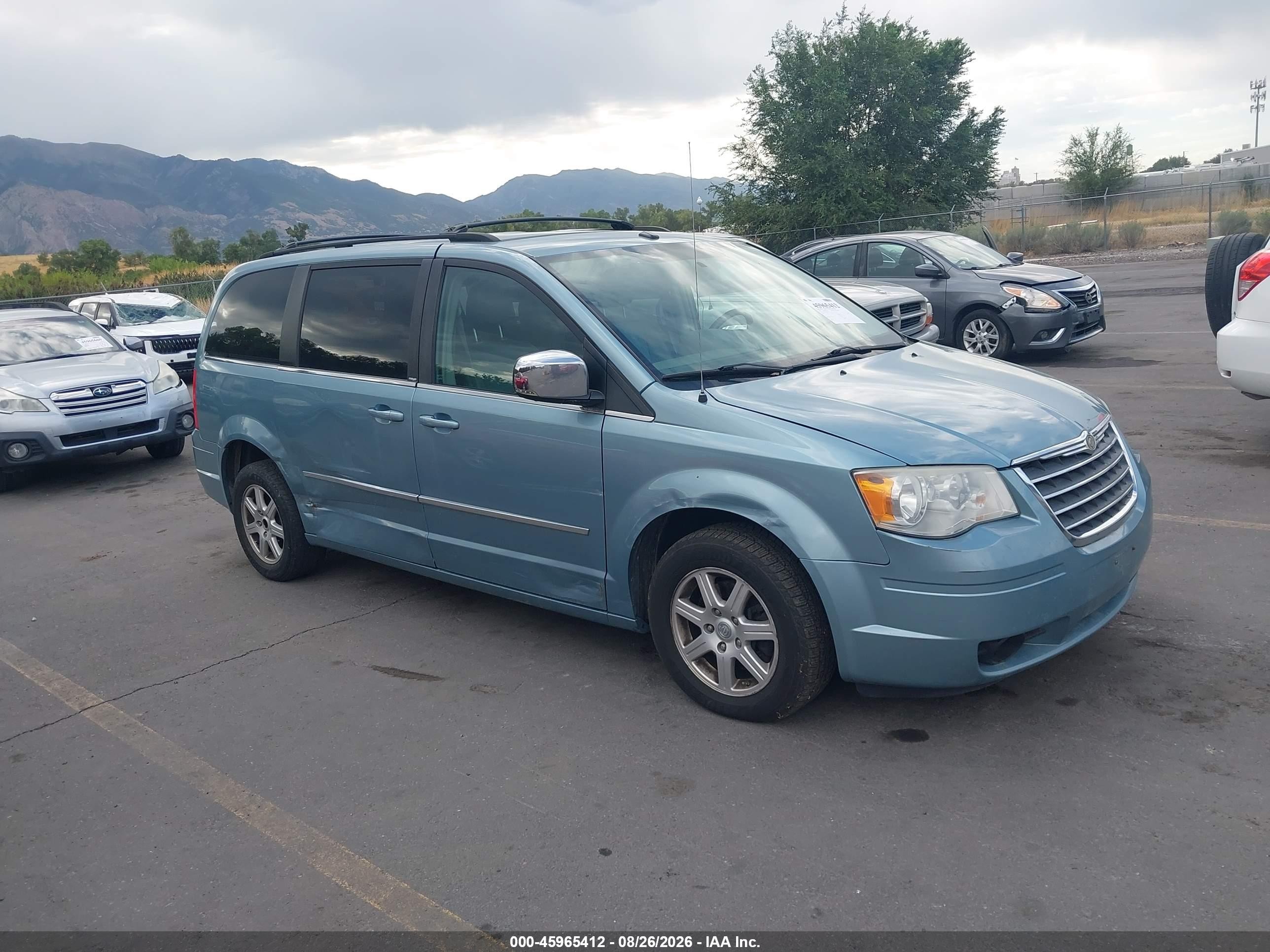 2010 Chrysler Town & Country Touring Синий vin: 2A4RR5D14AR187970