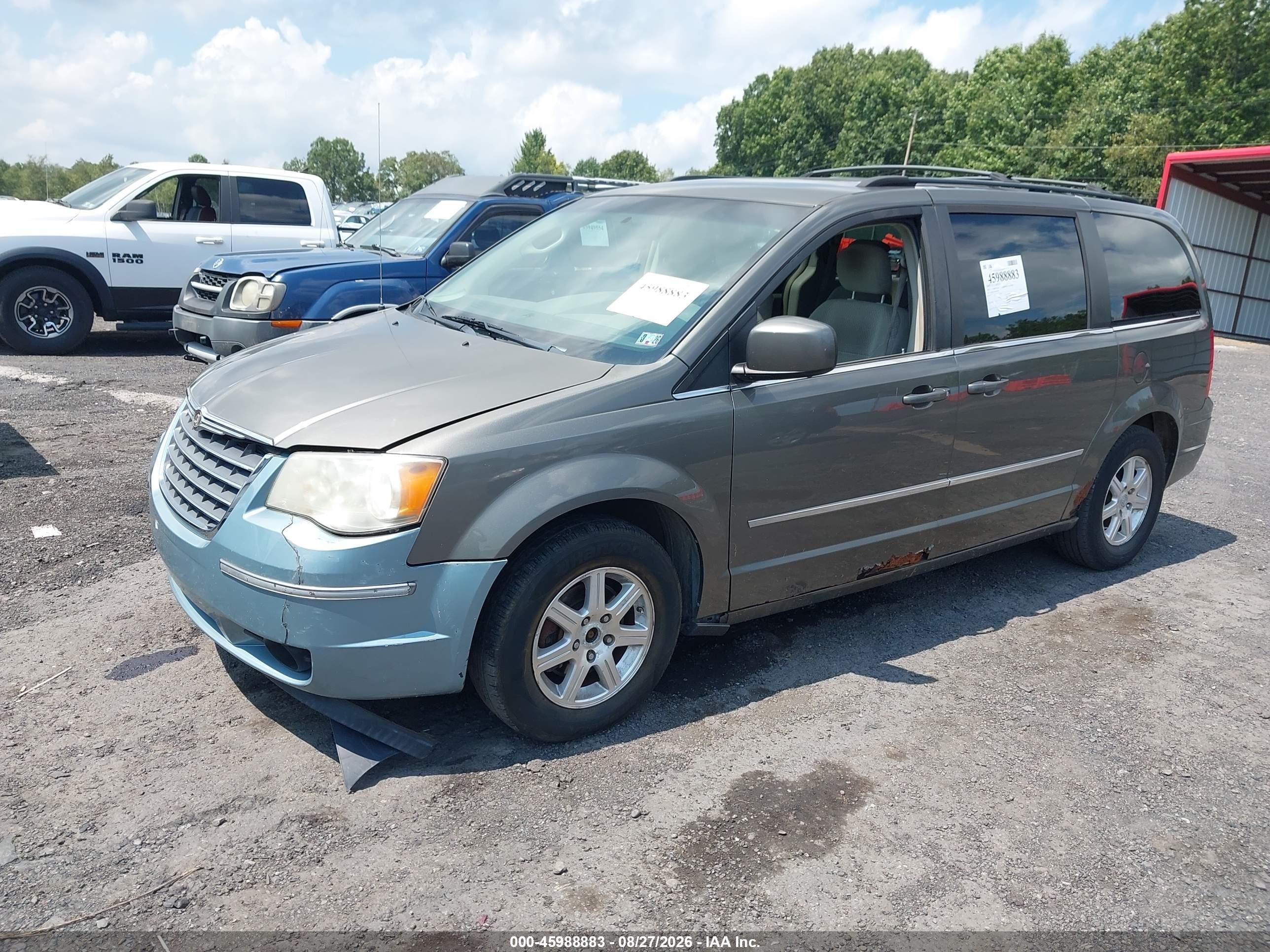 2010 Chrysler Town & Country Touring Gray vin: 2A4RR5D15AR239915