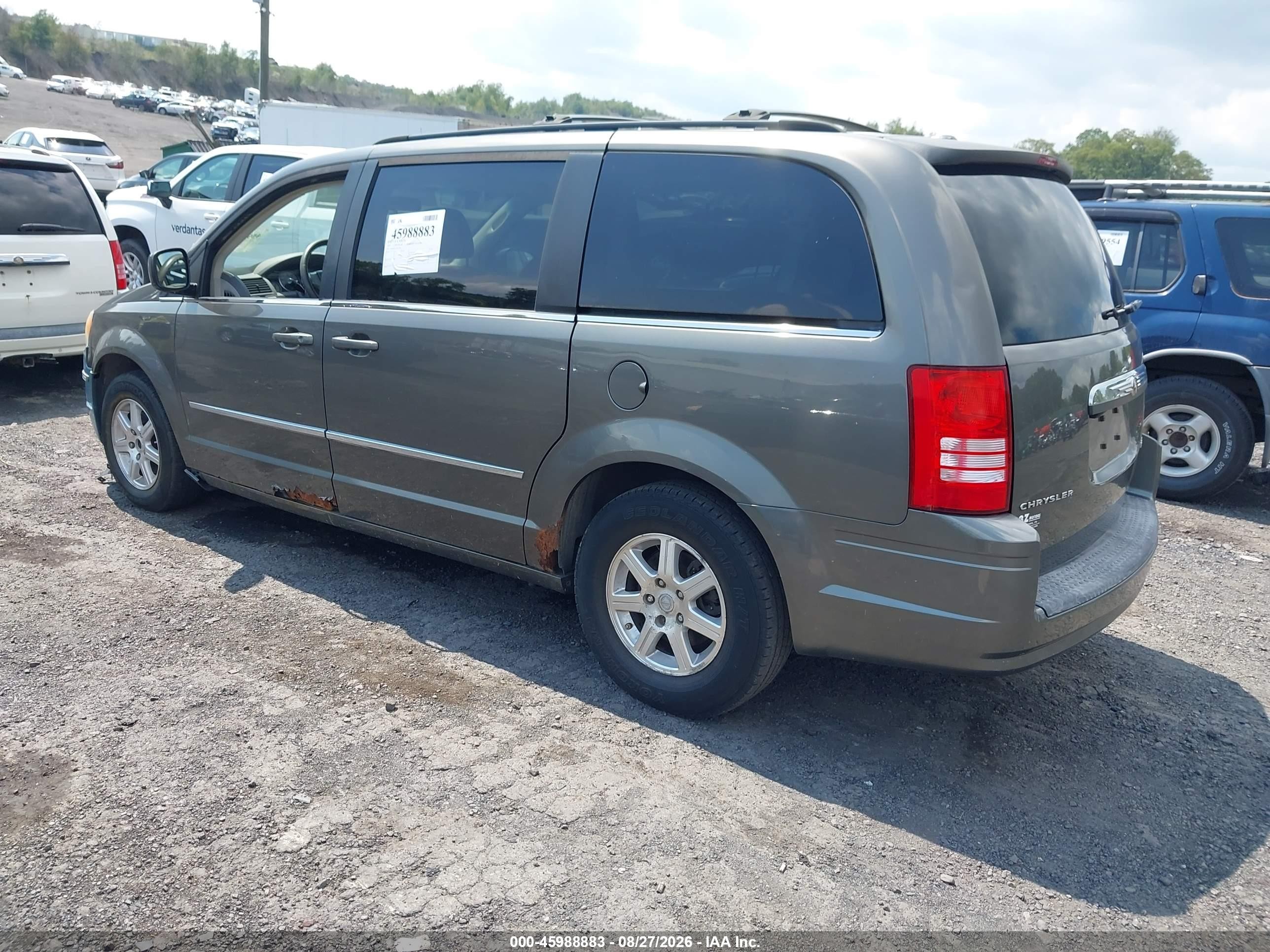 2010 Chrysler Town & Country Touring Gray vin: 2A4RR5D15AR239915