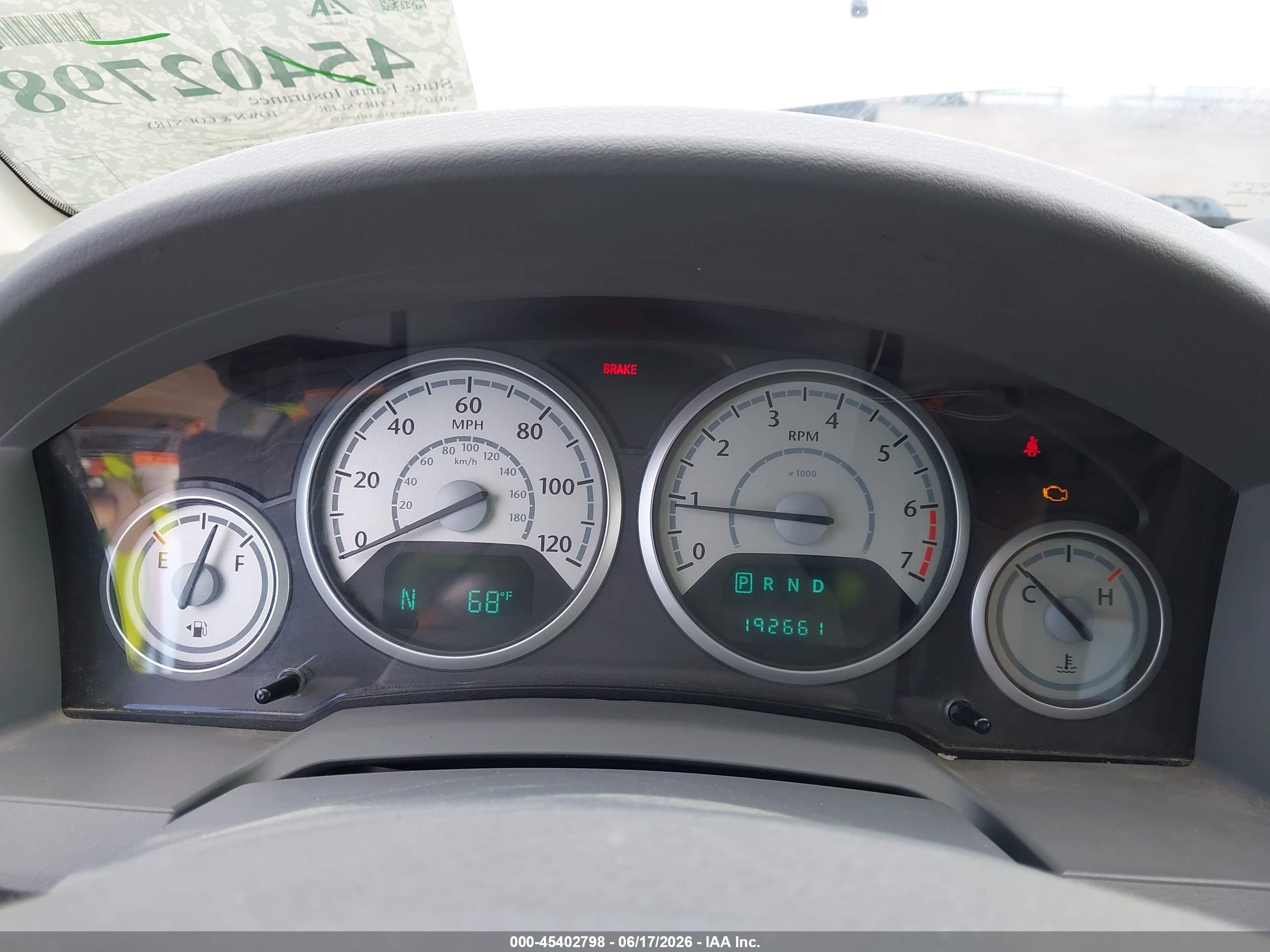 2010 Chrysler Town & Country Touring Silver vin: 2A4RR5D16AR166375