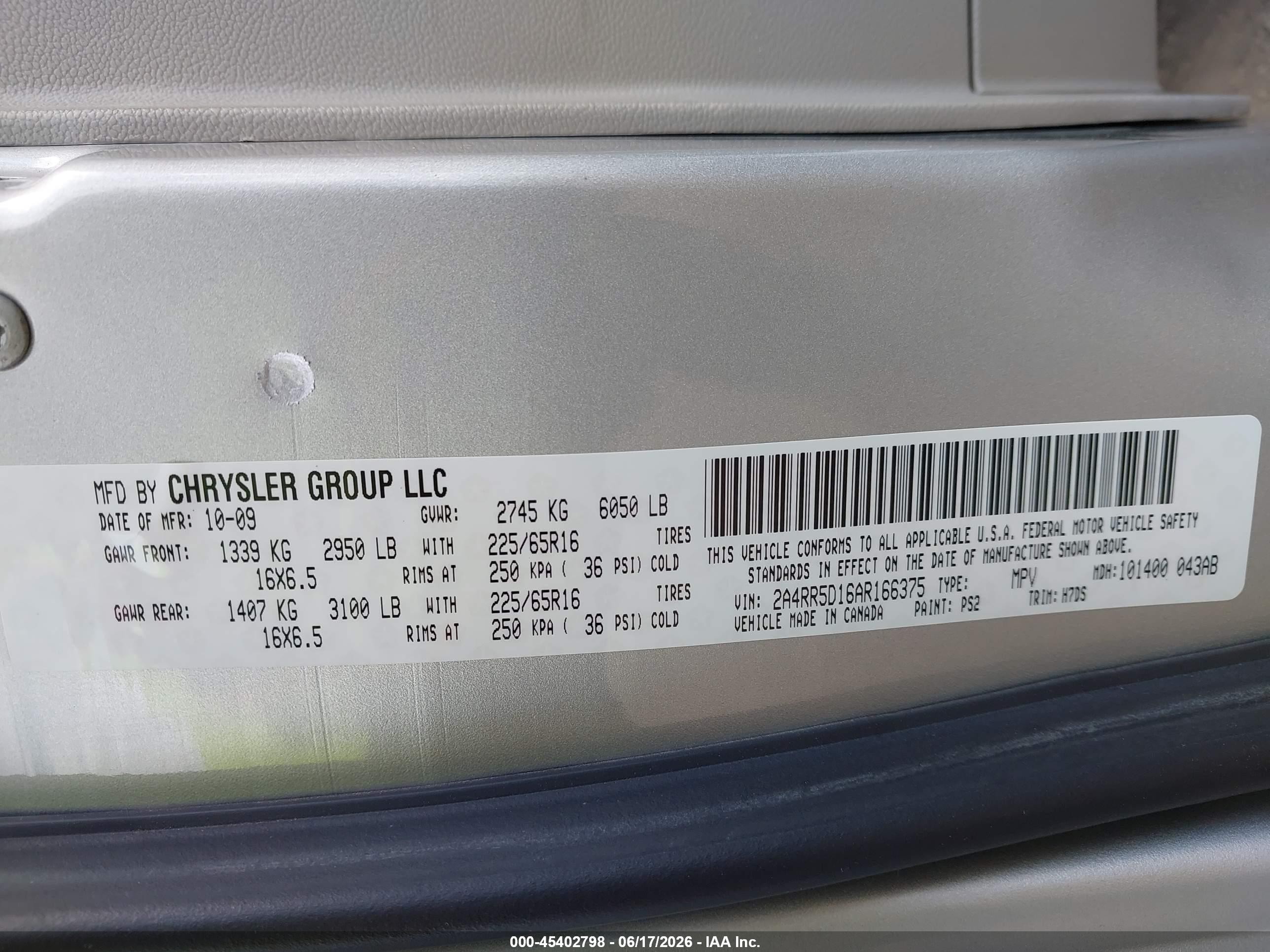 2010 Chrysler Town & Country Touring Silver vin: 2A4RR5D16AR166375
