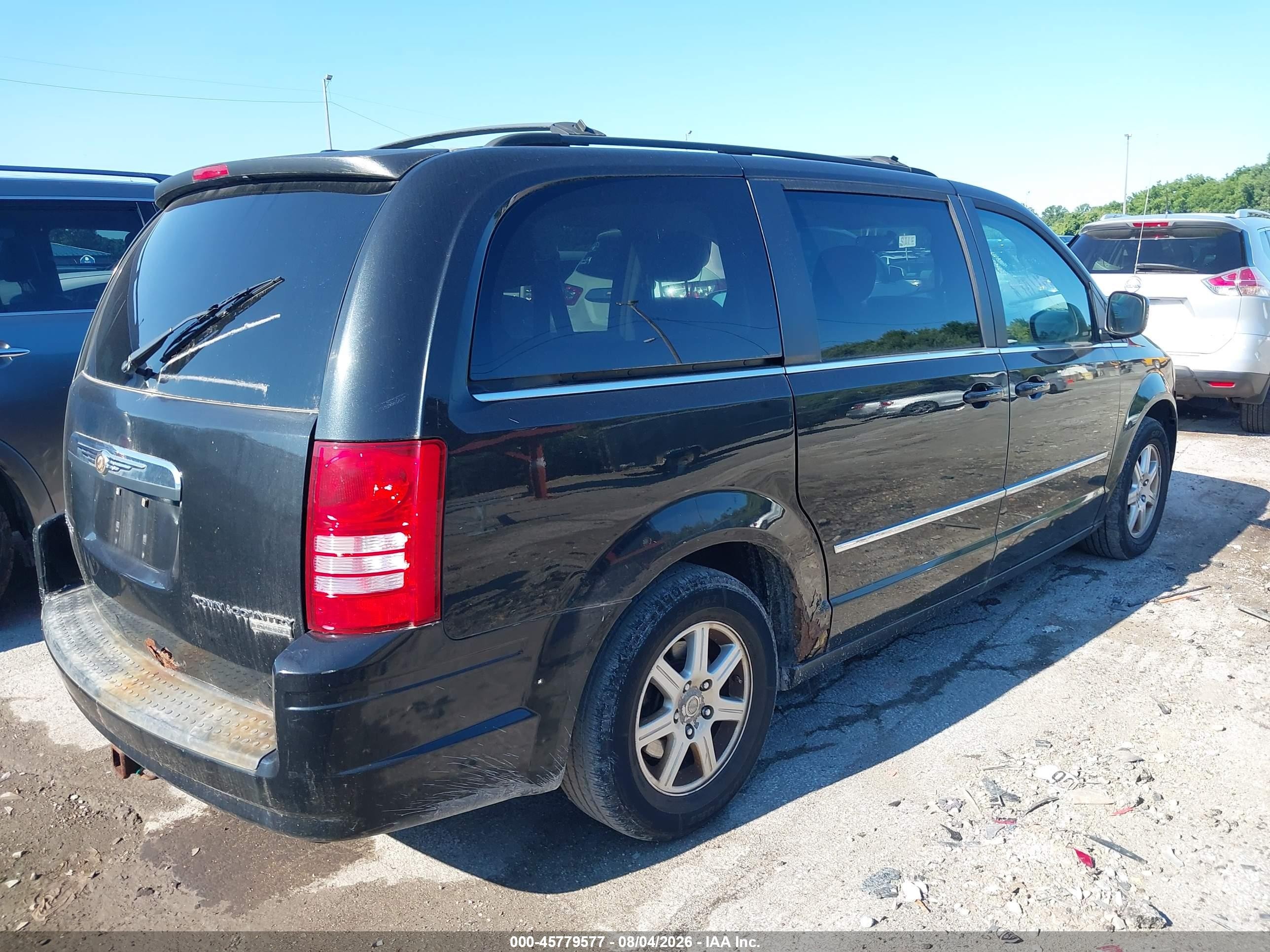 2010 Chrysler Town & Country Touring Black vin: 2A4RR5D16AR214716