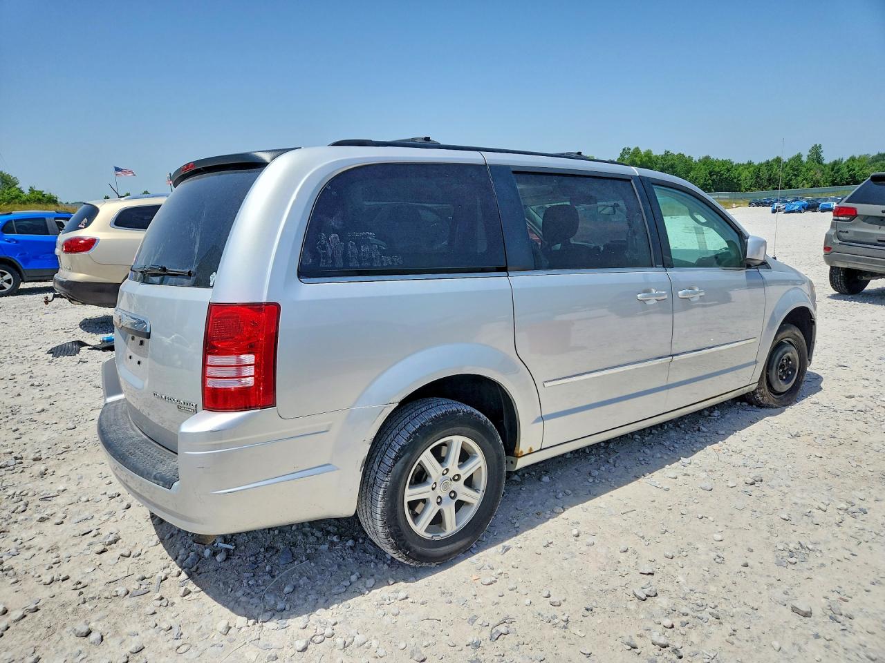 2010 Chrysler Town & Country Touring Серебряный vin: 2A4RR5D16AR226591