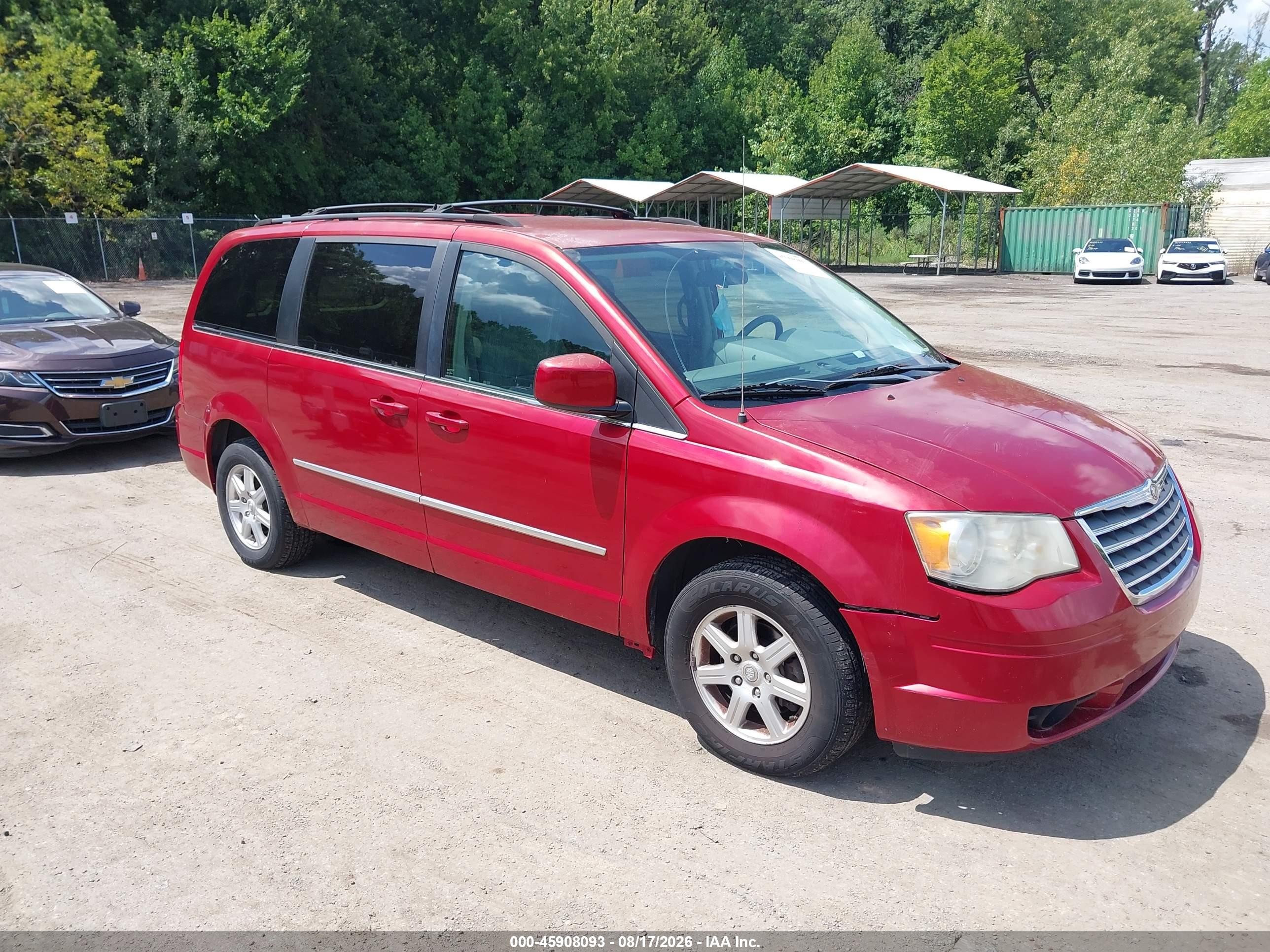 2010 Chrysler Town & Country Touring Red vin: 2A4RR5D16AR250096